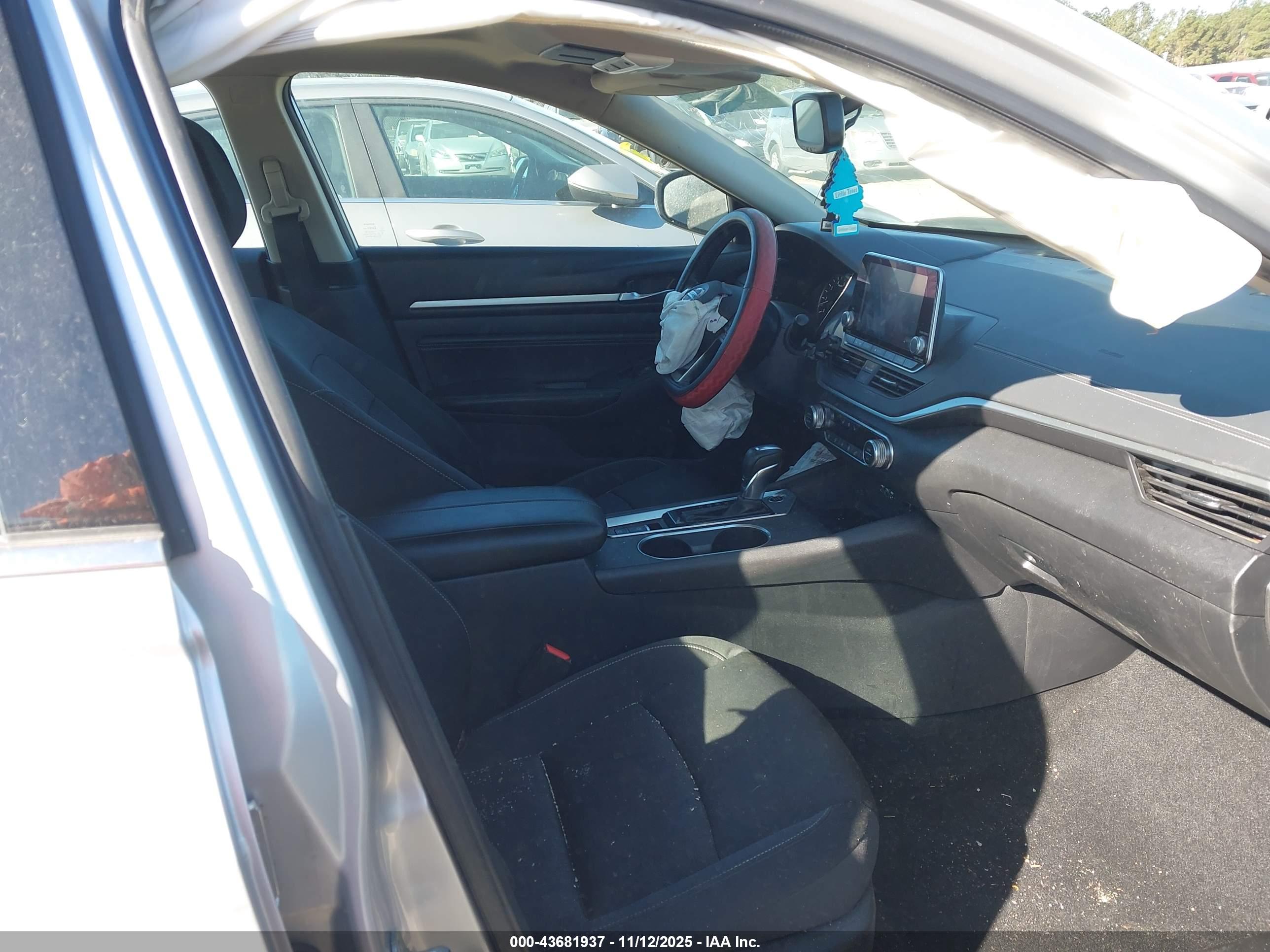 NISSAN ALTIMA image 5