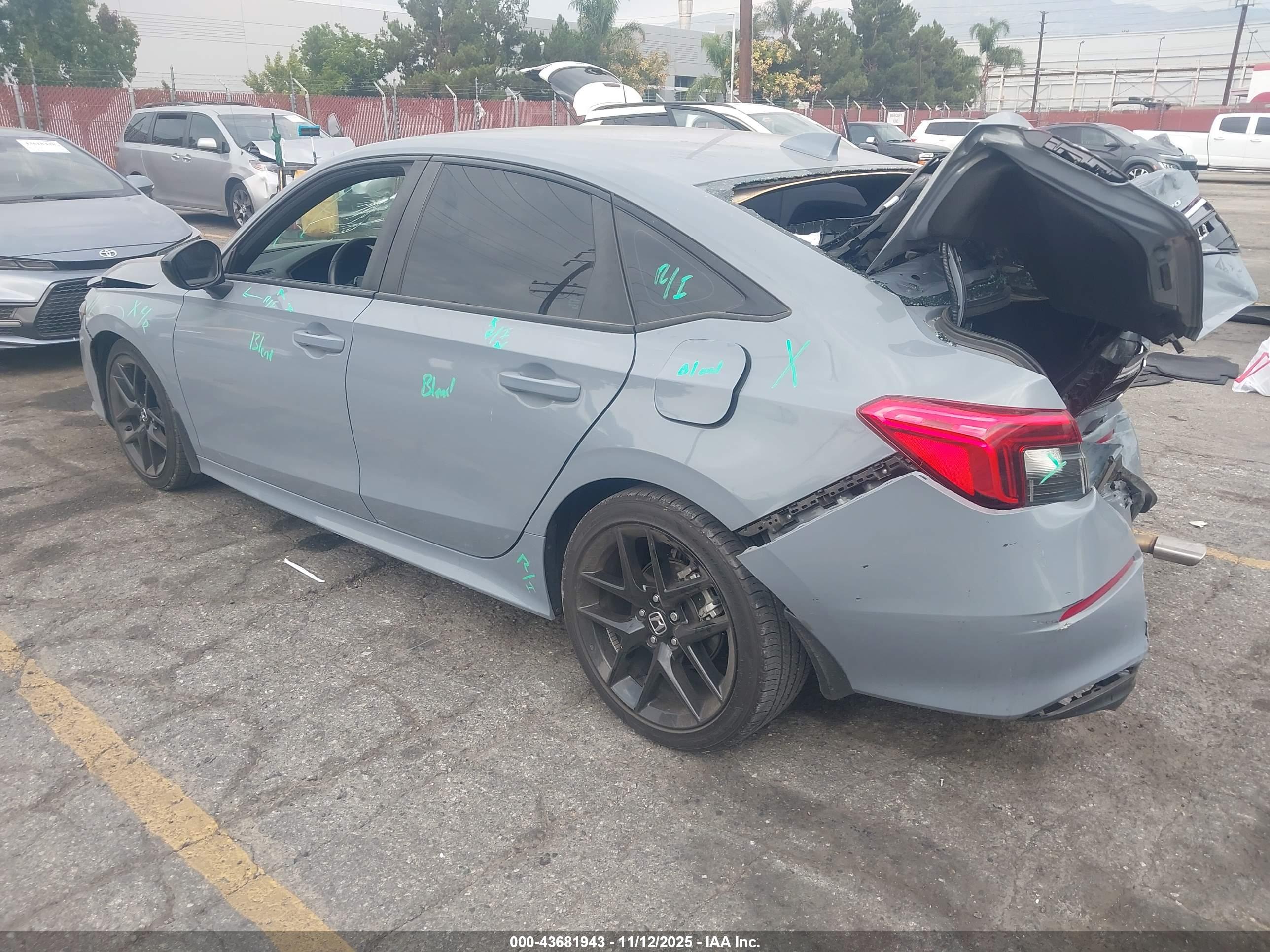 HONDA CIVIC image 3