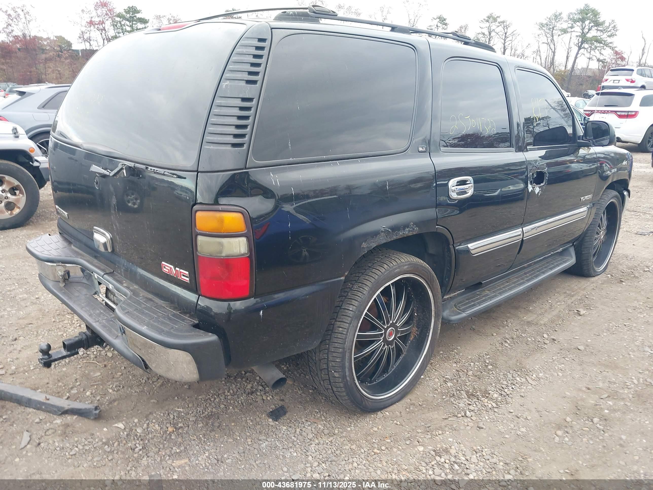 GMC YUKON image 4