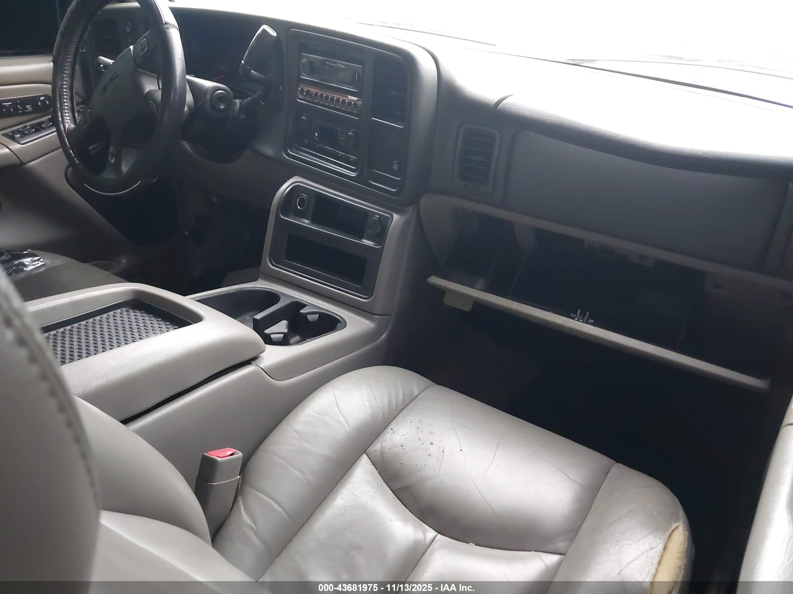 GMC YUKON image 5