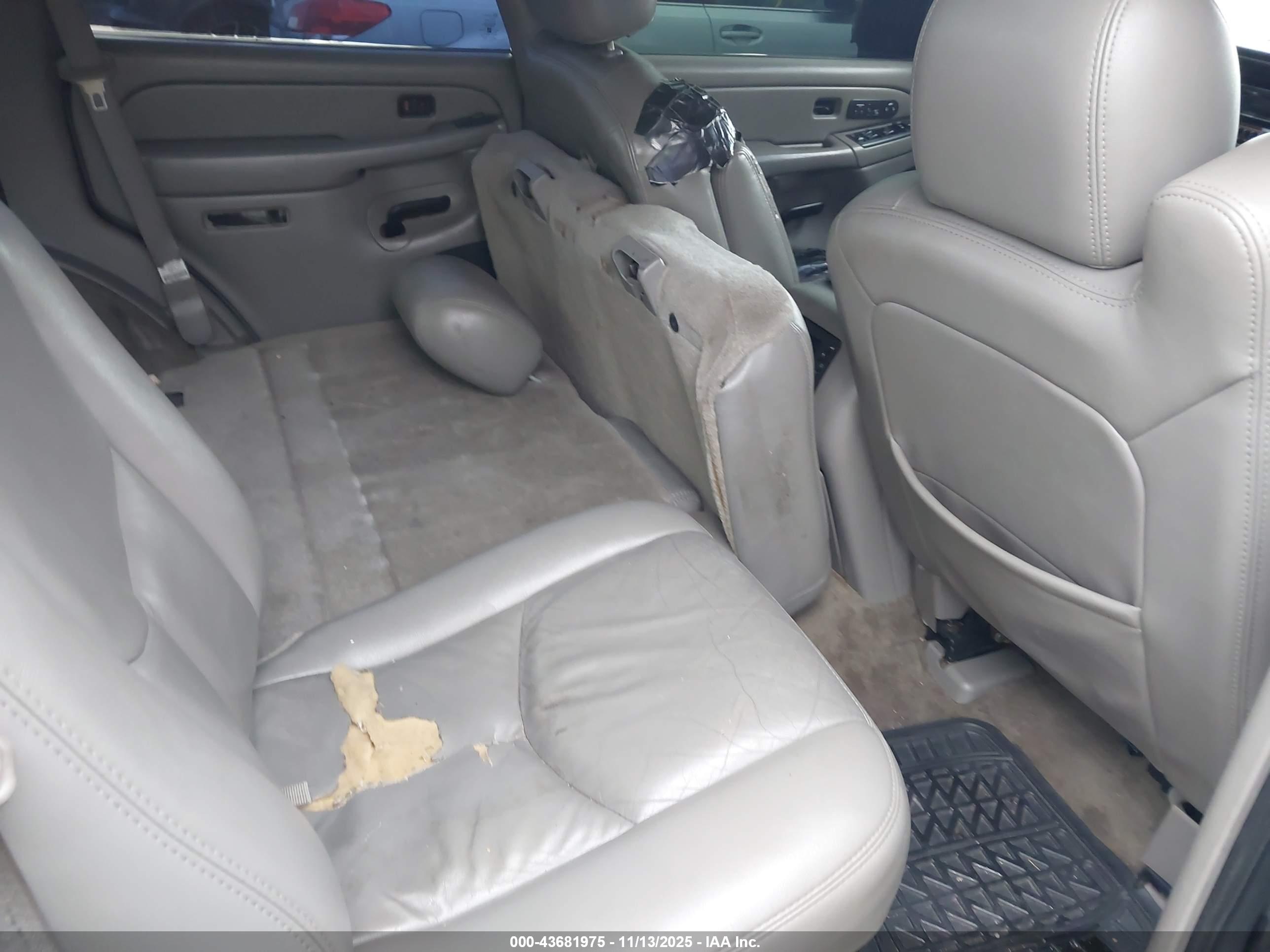 GMC YUKON image 8