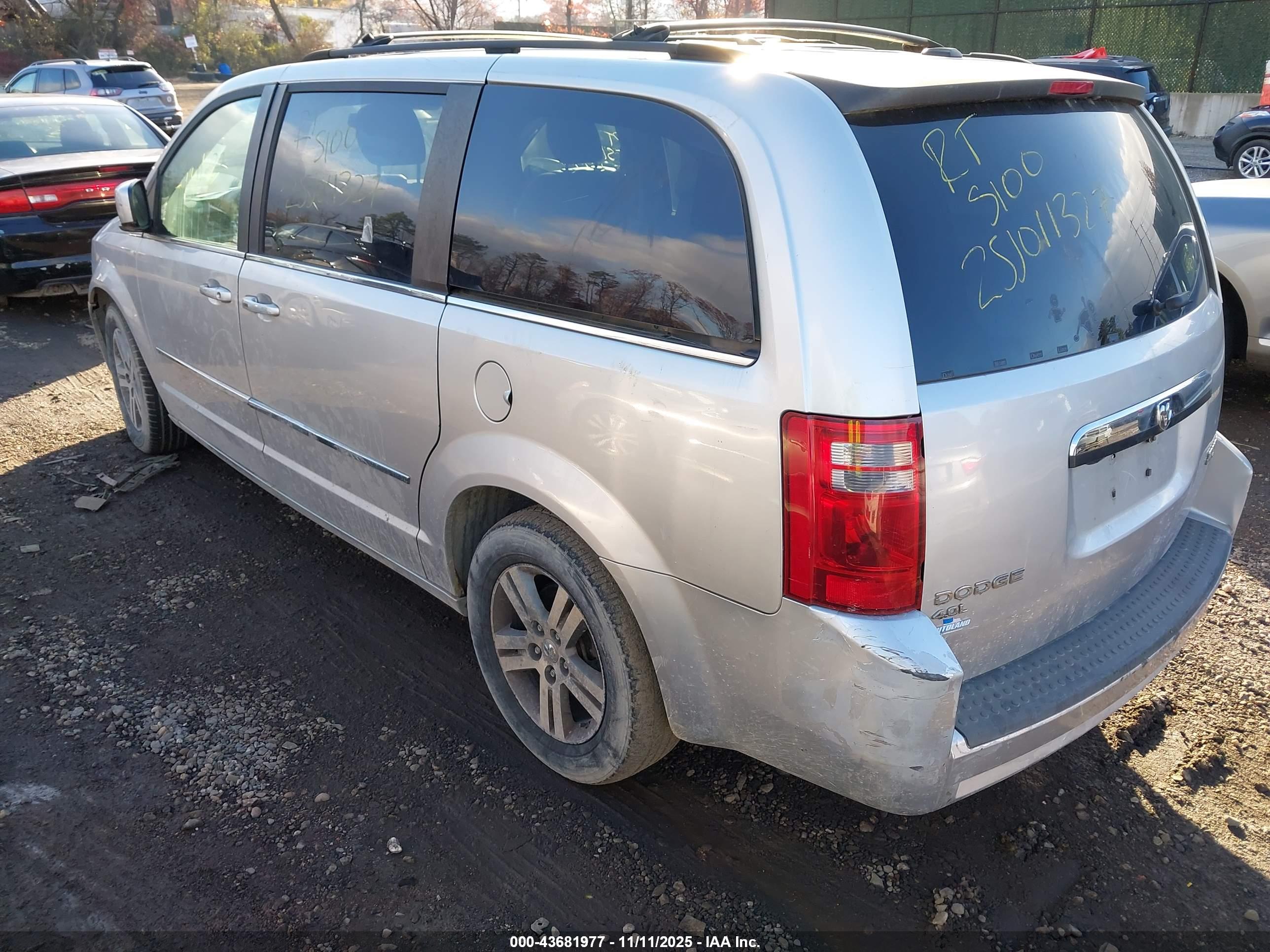 DODGE GRAND image 3