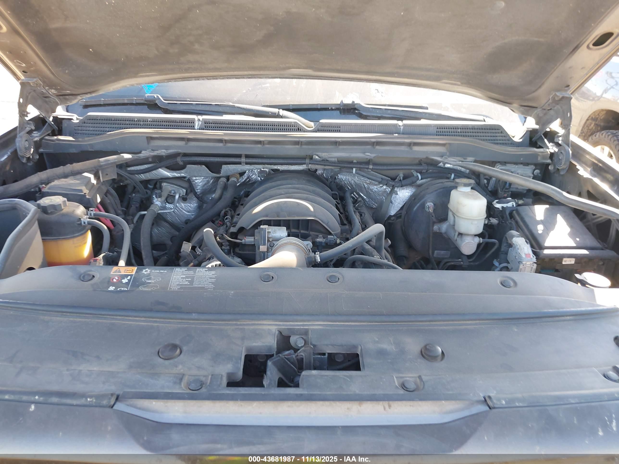 GMC SIERRA image 10