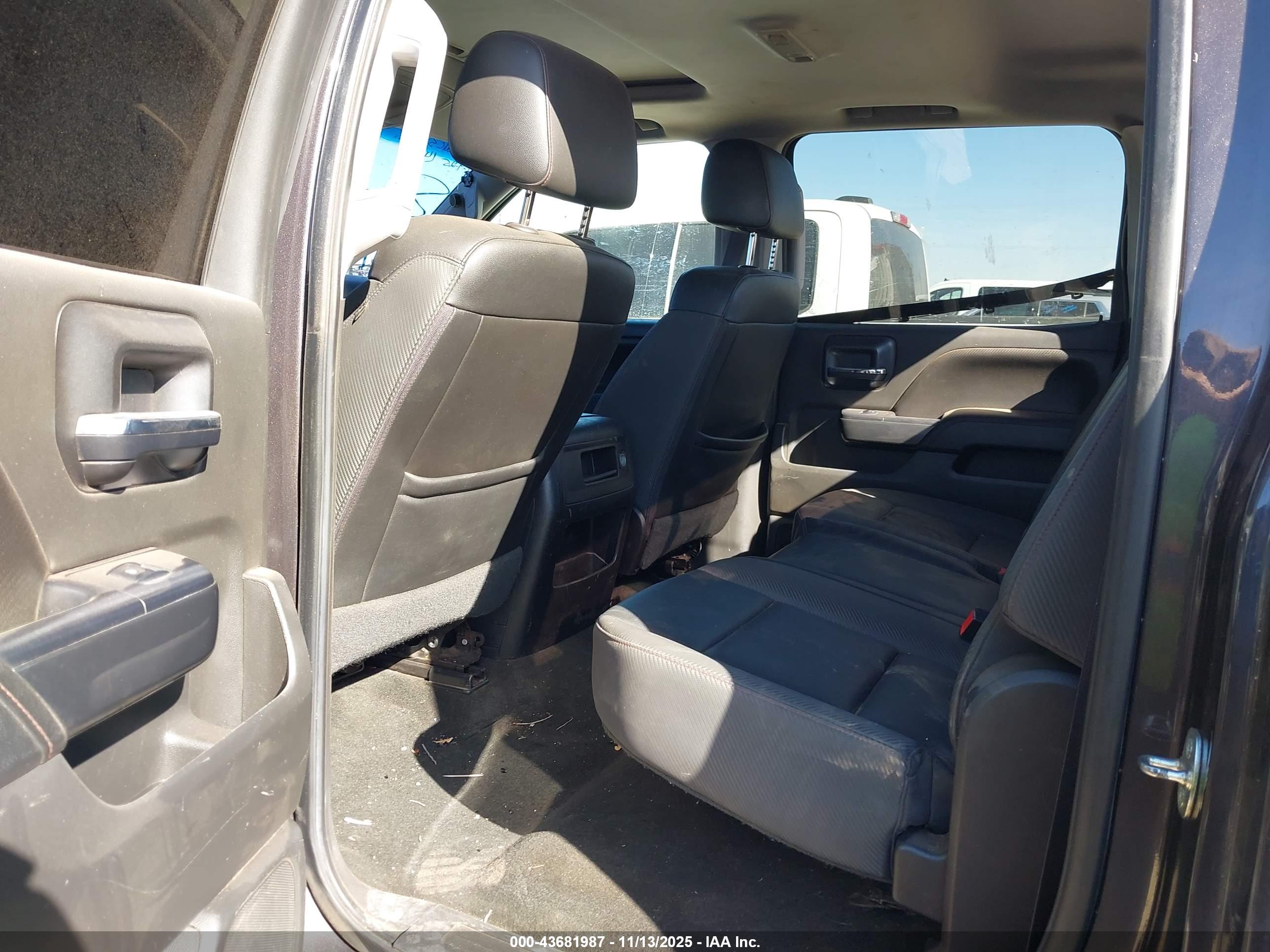 GMC SIERRA image 8