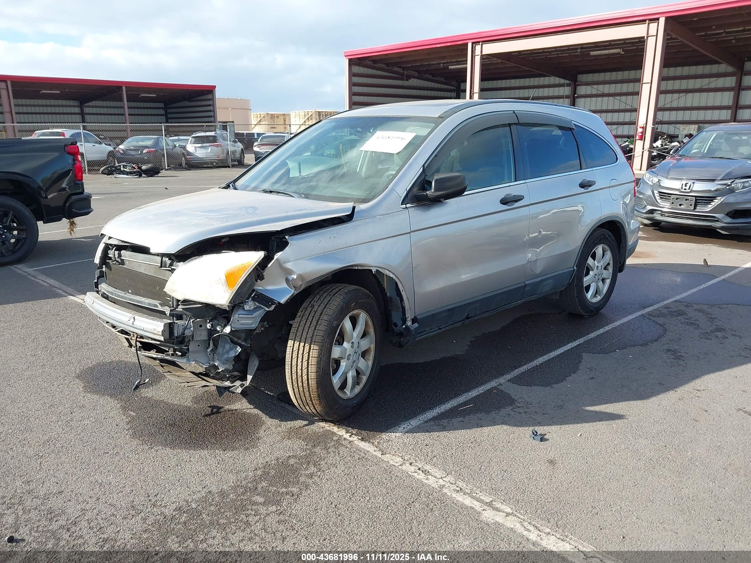HONDA CR-V image 2