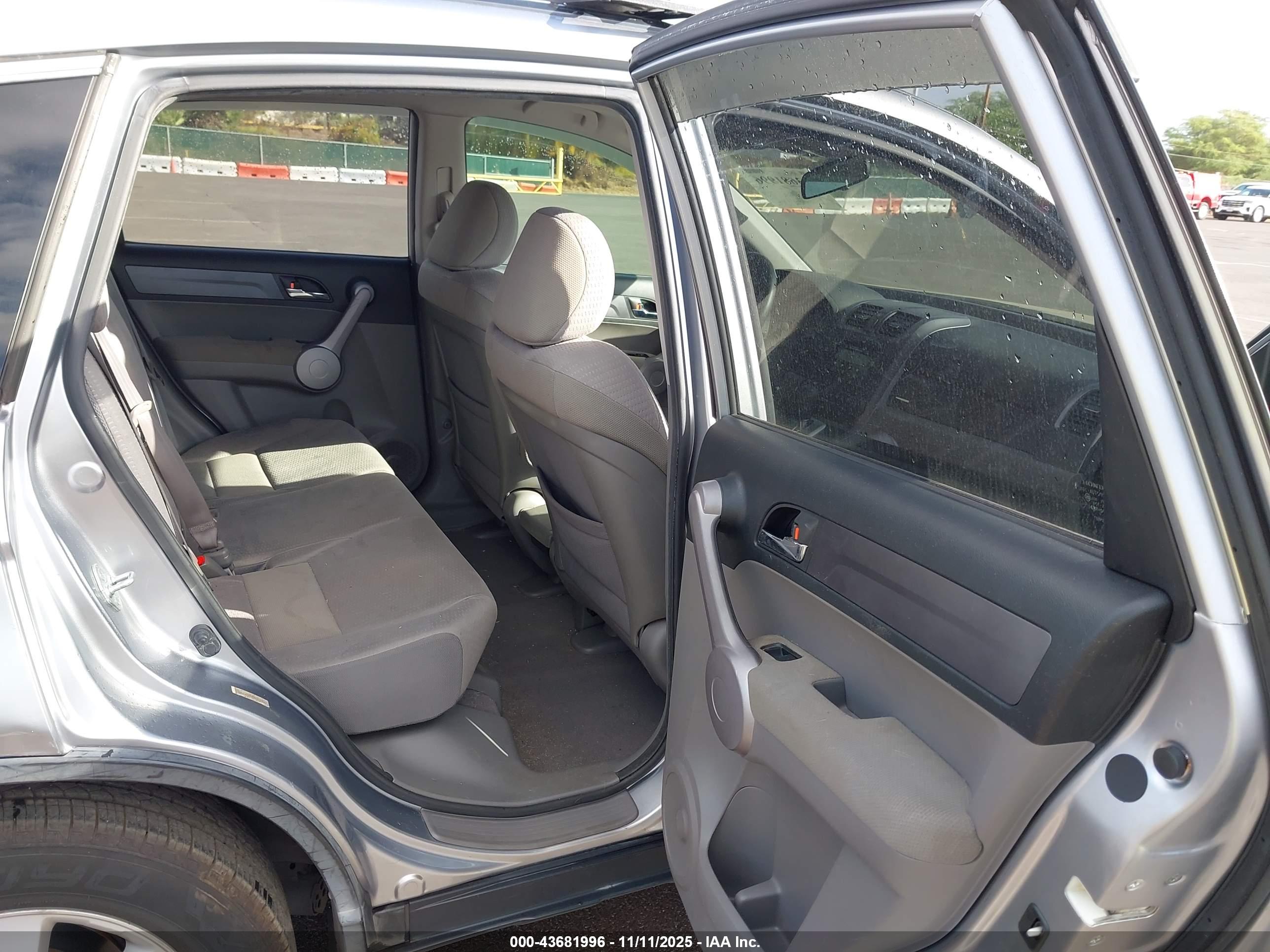 HONDA CR-V image 8