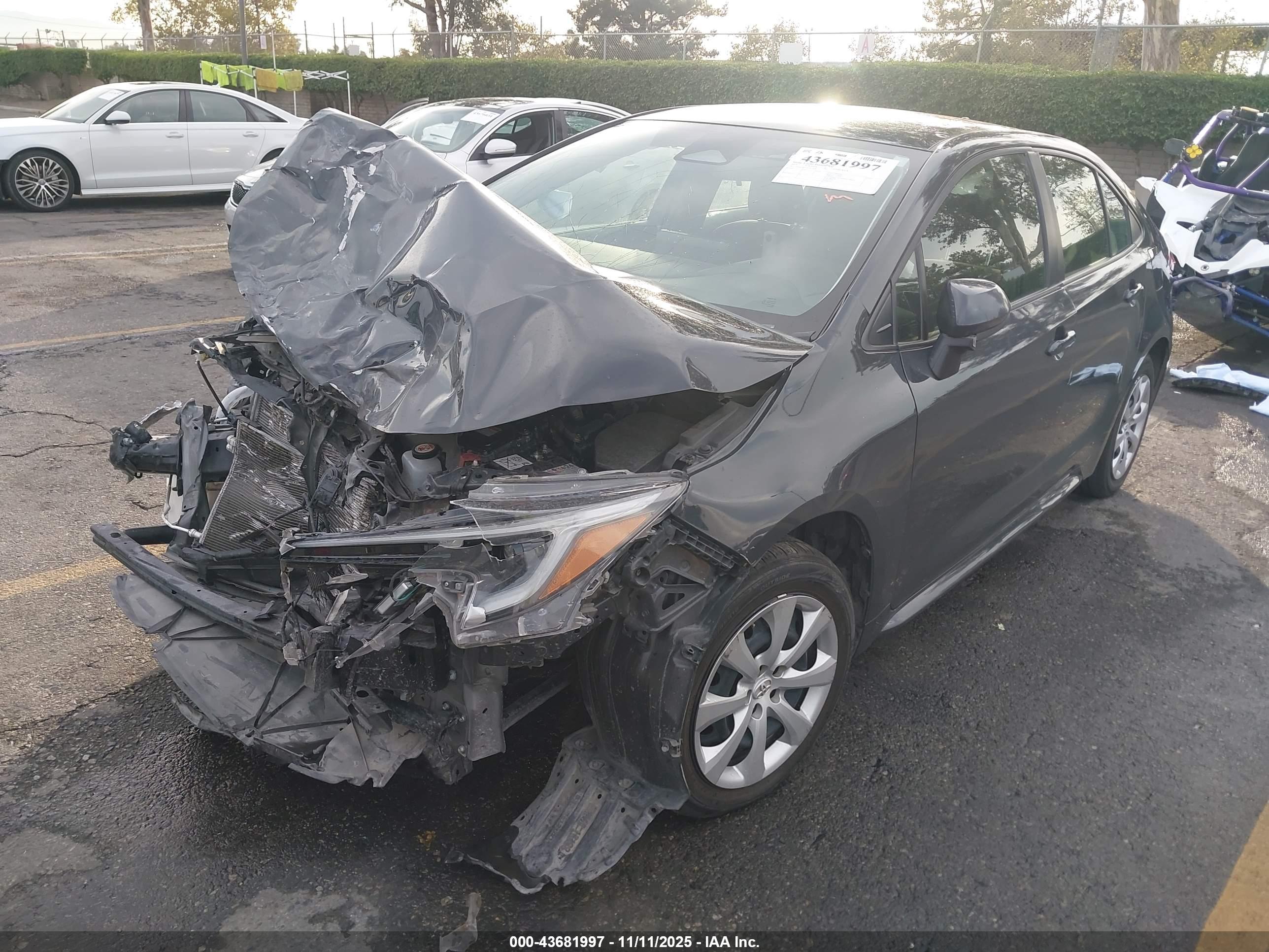TOYOTA COROLLA image 2