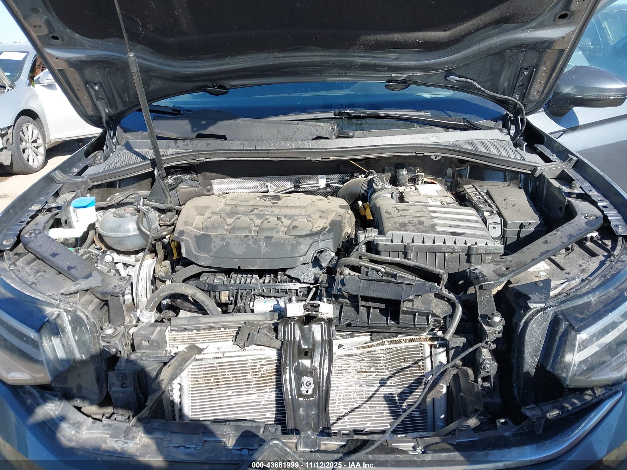 VOLKSWAGEN TIGUAN image 10