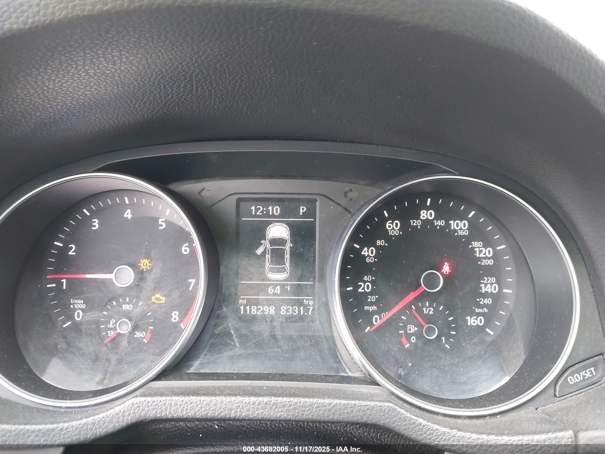 VOLKSWAGEN PASSAT image 7