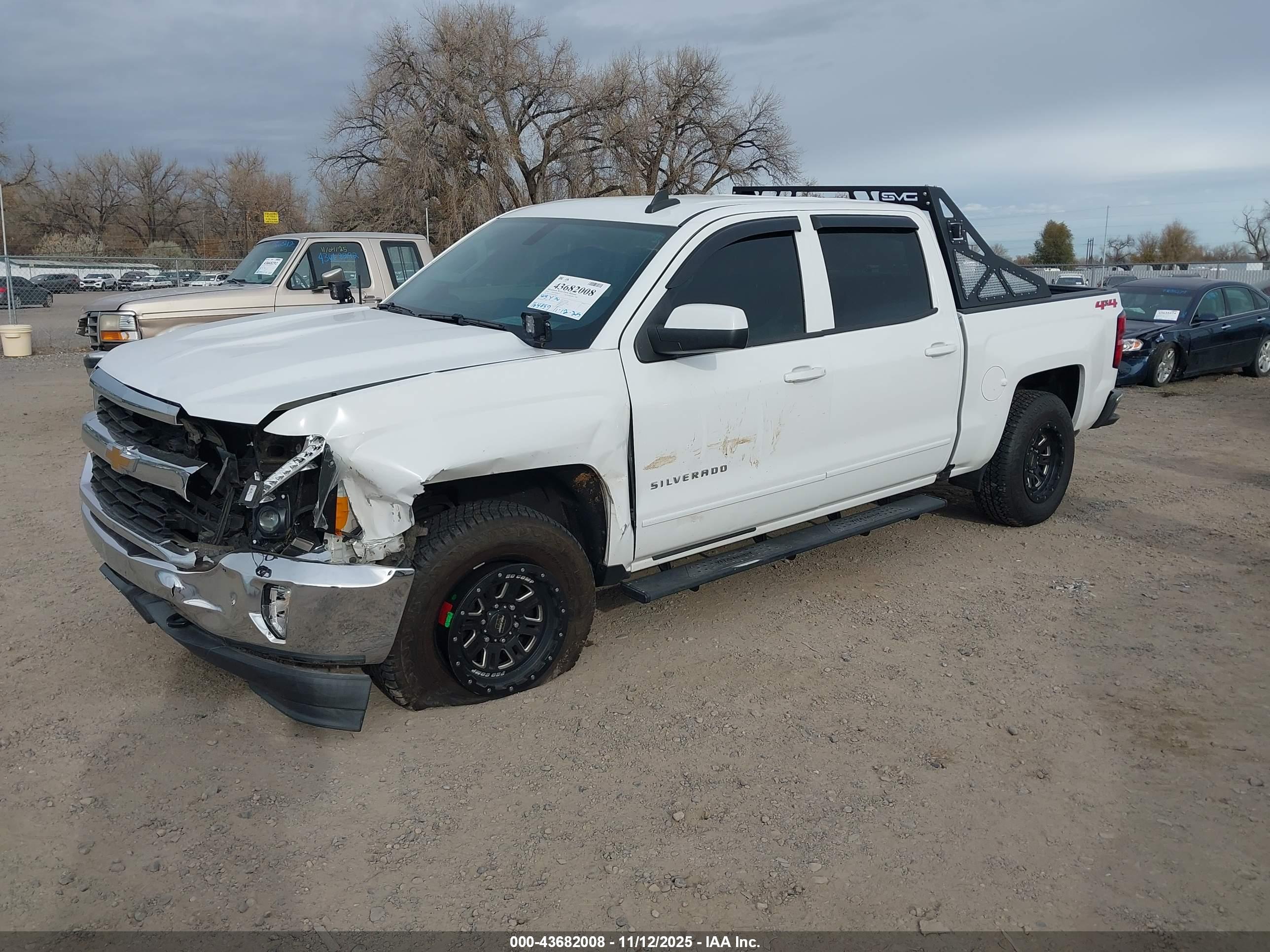 CHEVROLET SILVERADO image 2