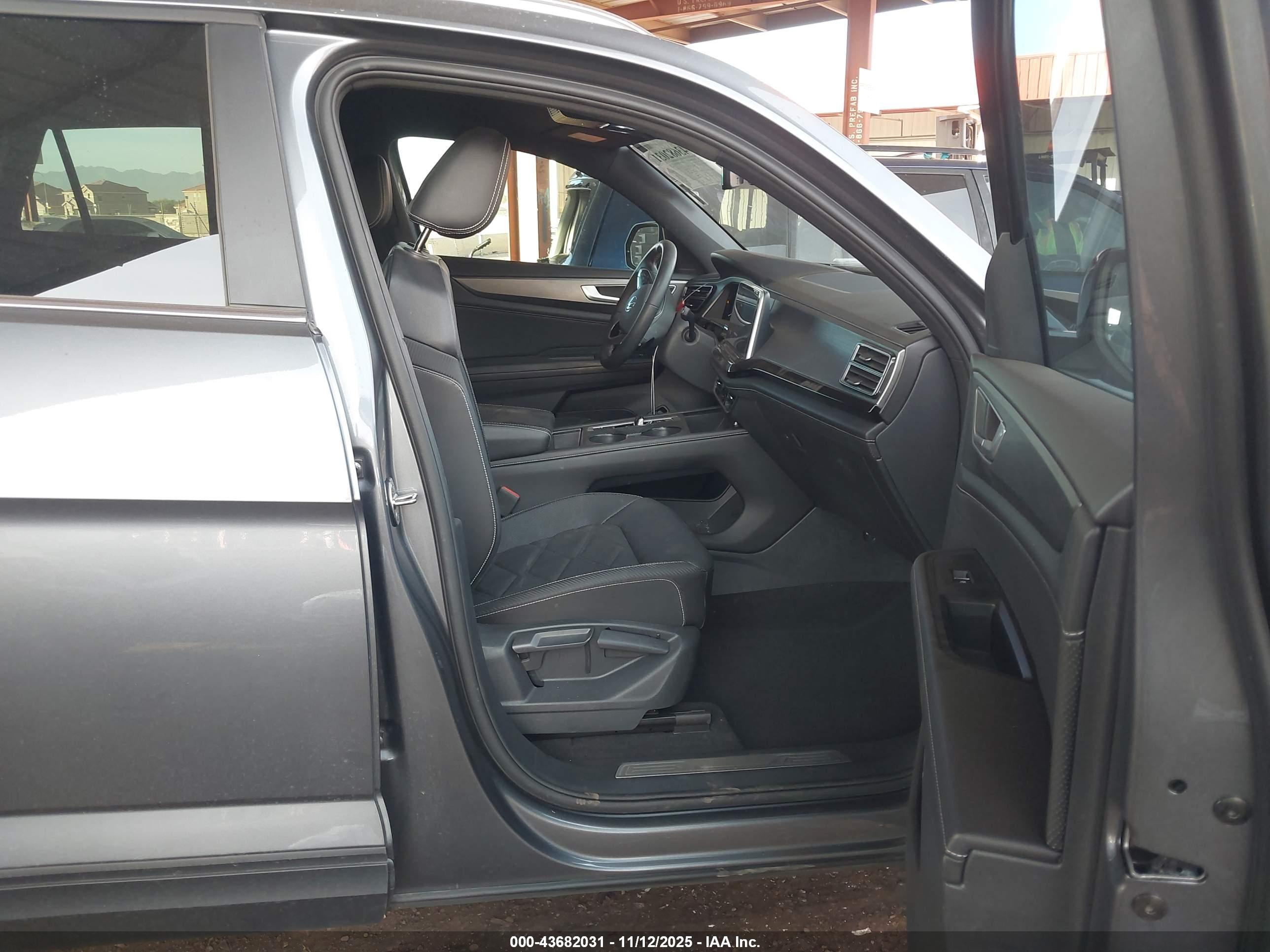 VOLKSWAGEN ATLAS image 5