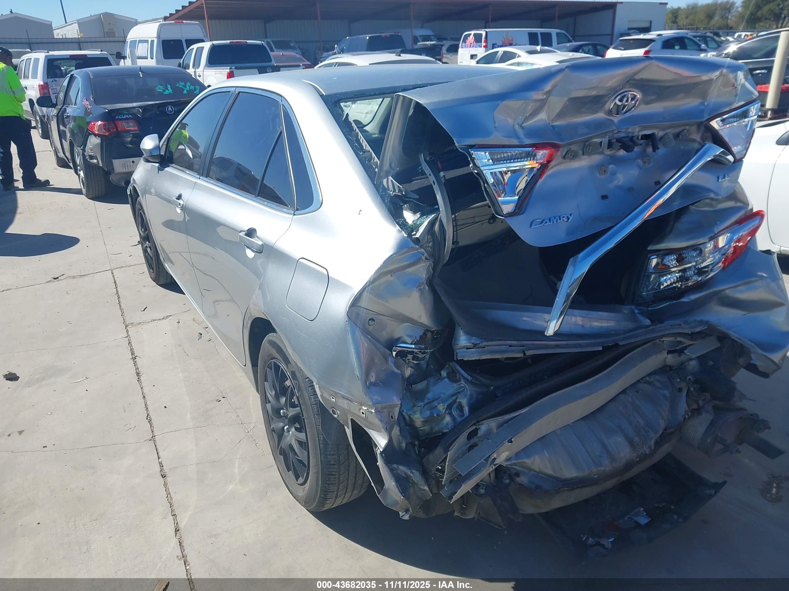 TOYOTA CAMRY image 6