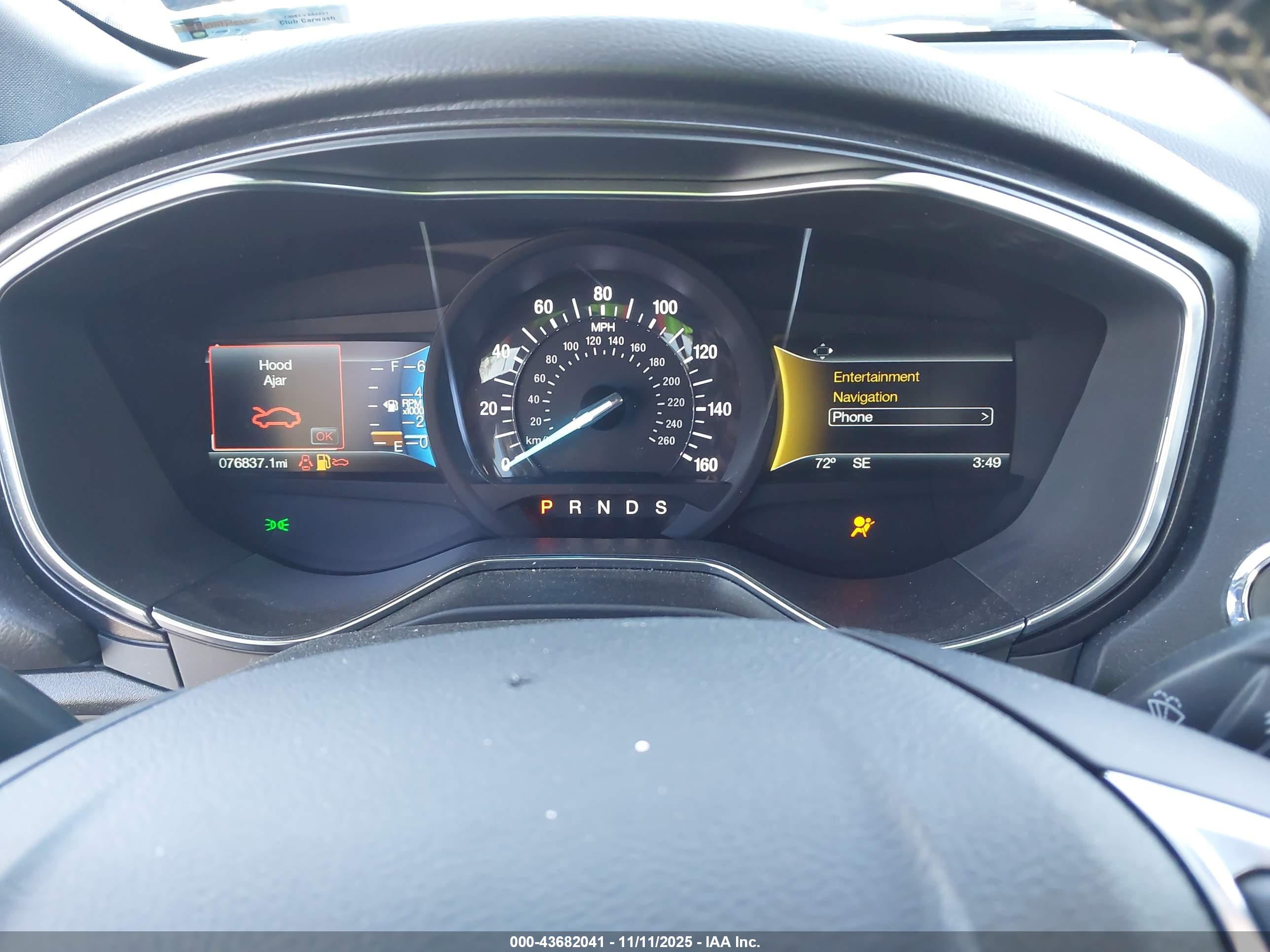 FORD FUSION image 7