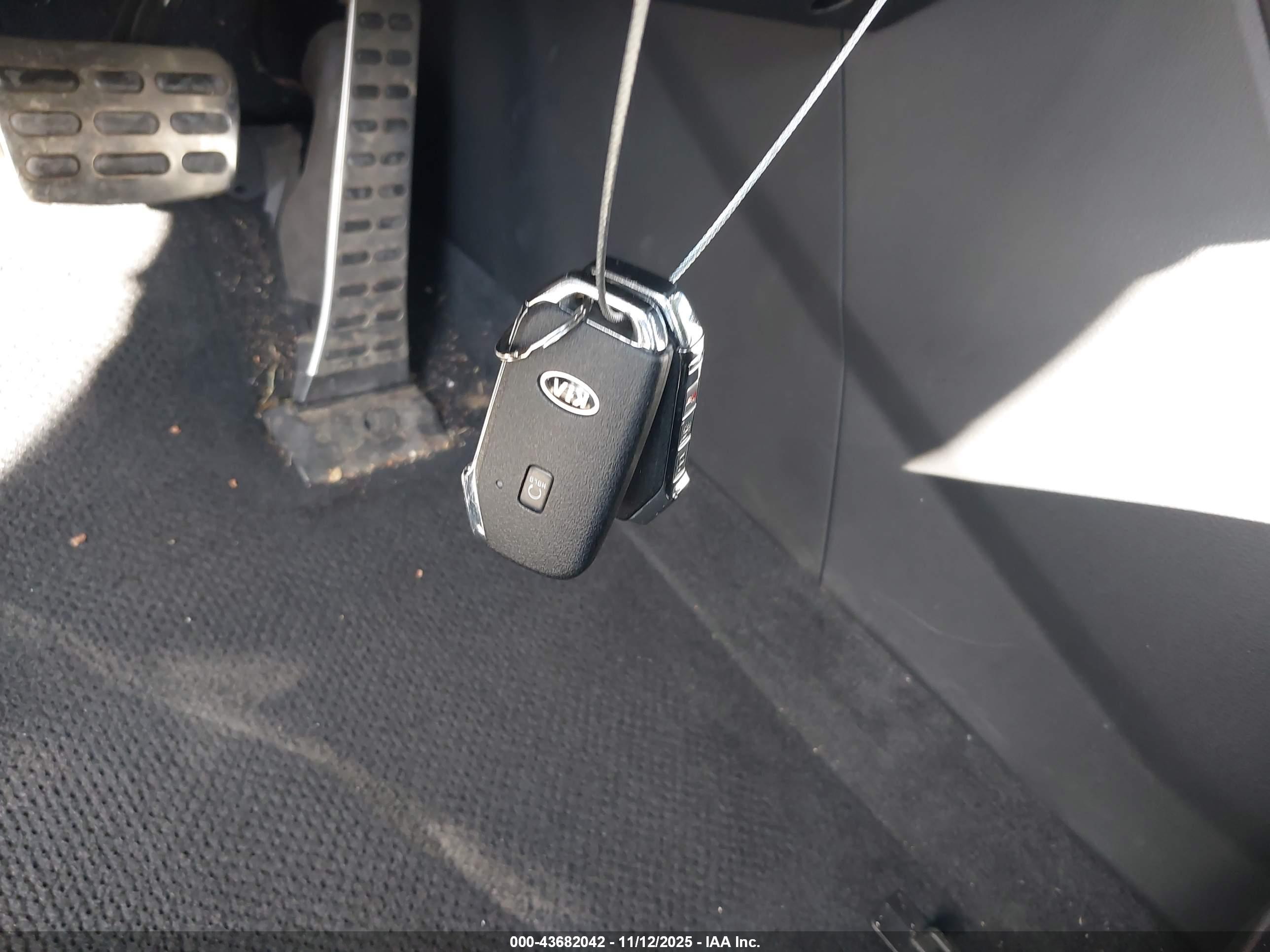 KIA TELLURIDE image 11