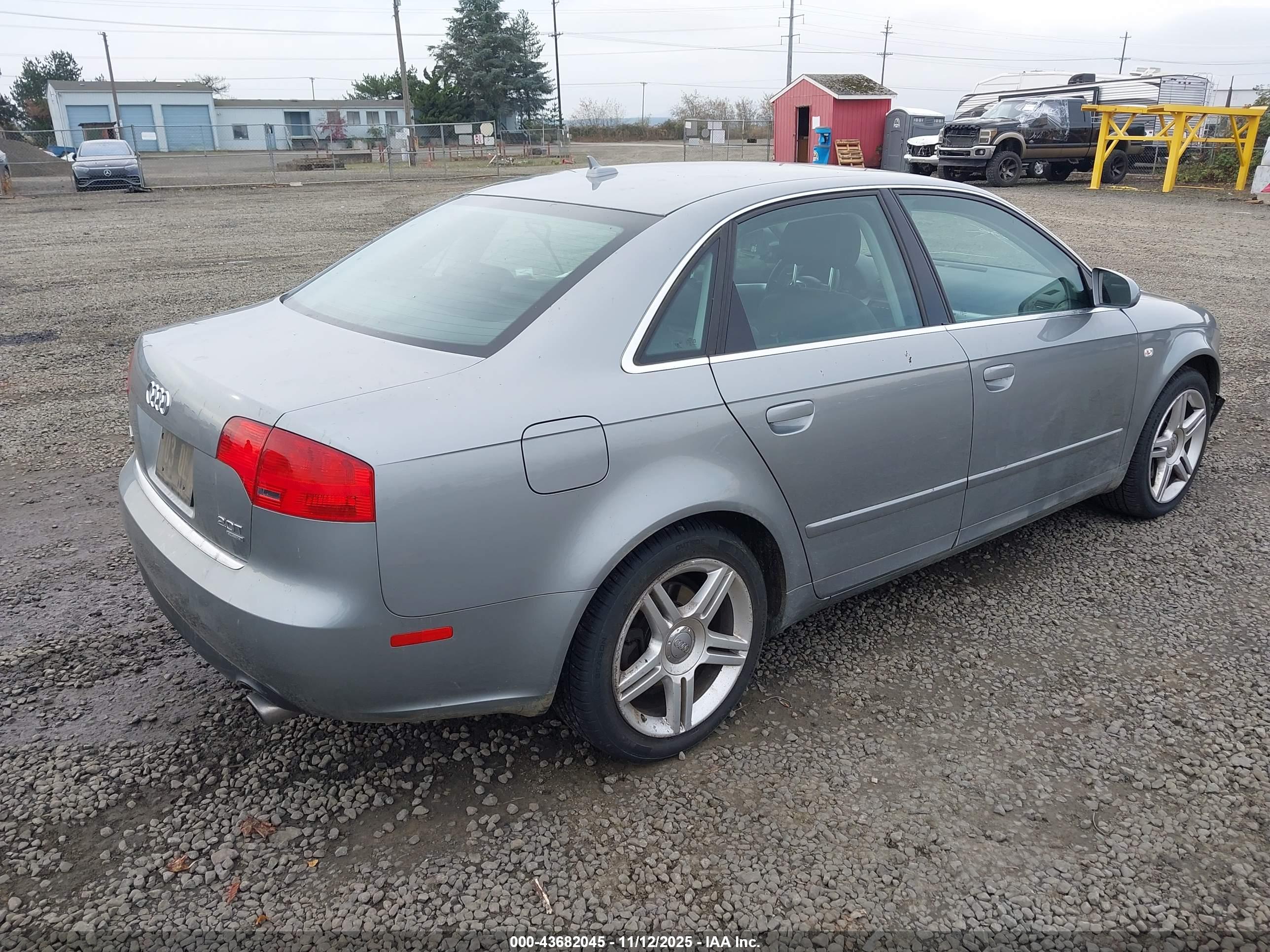 AUDI A4 image 4