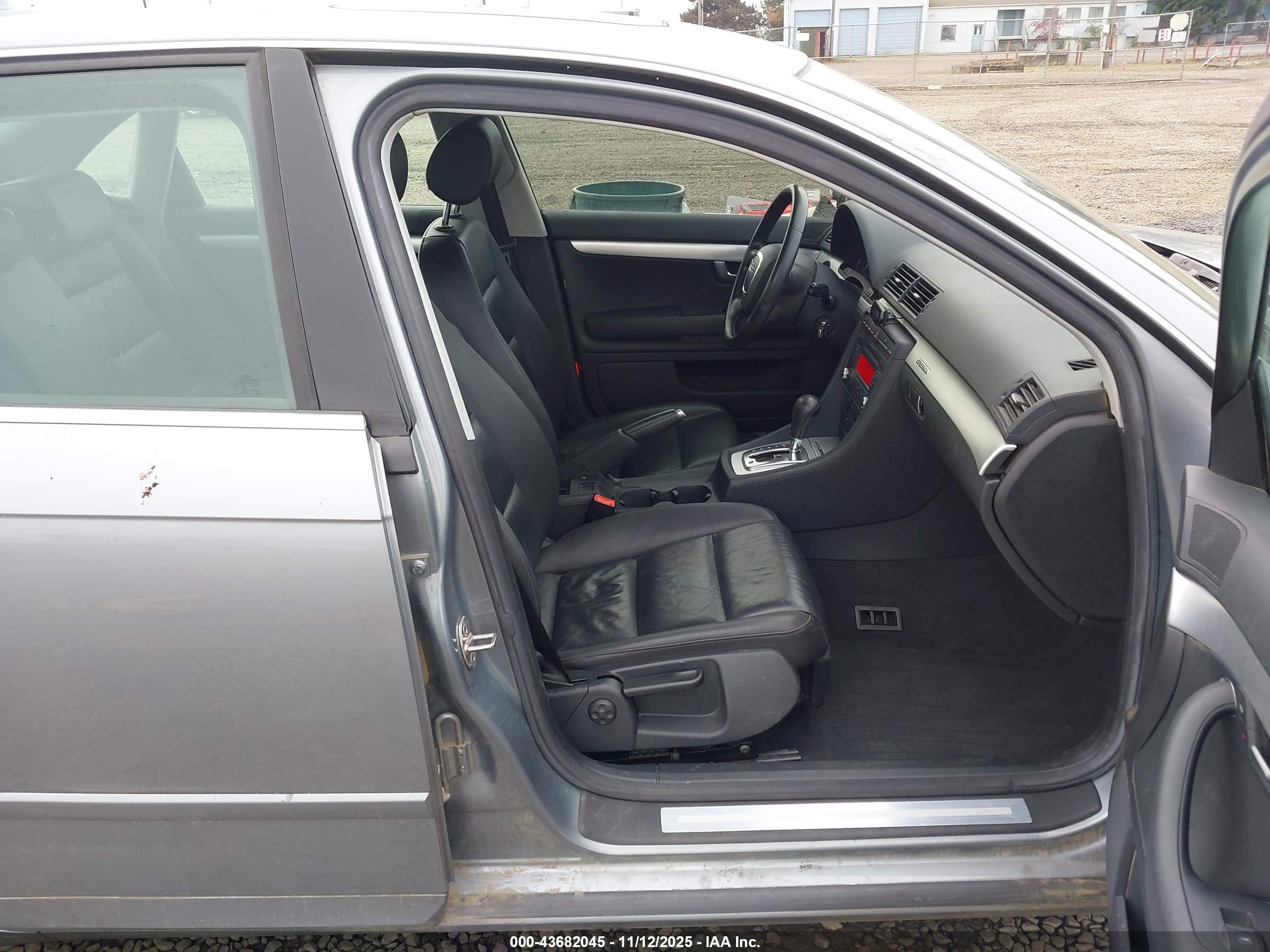 AUDI A4 image 5