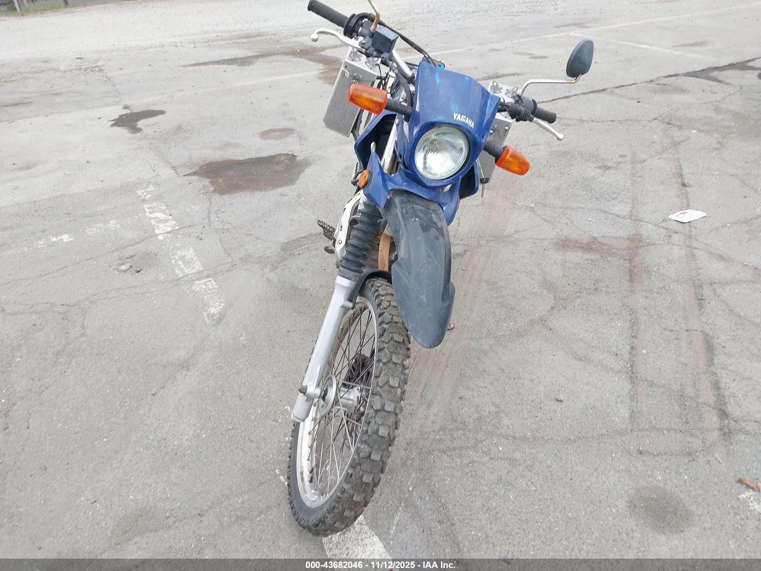 YAMAHA XT250 image 5