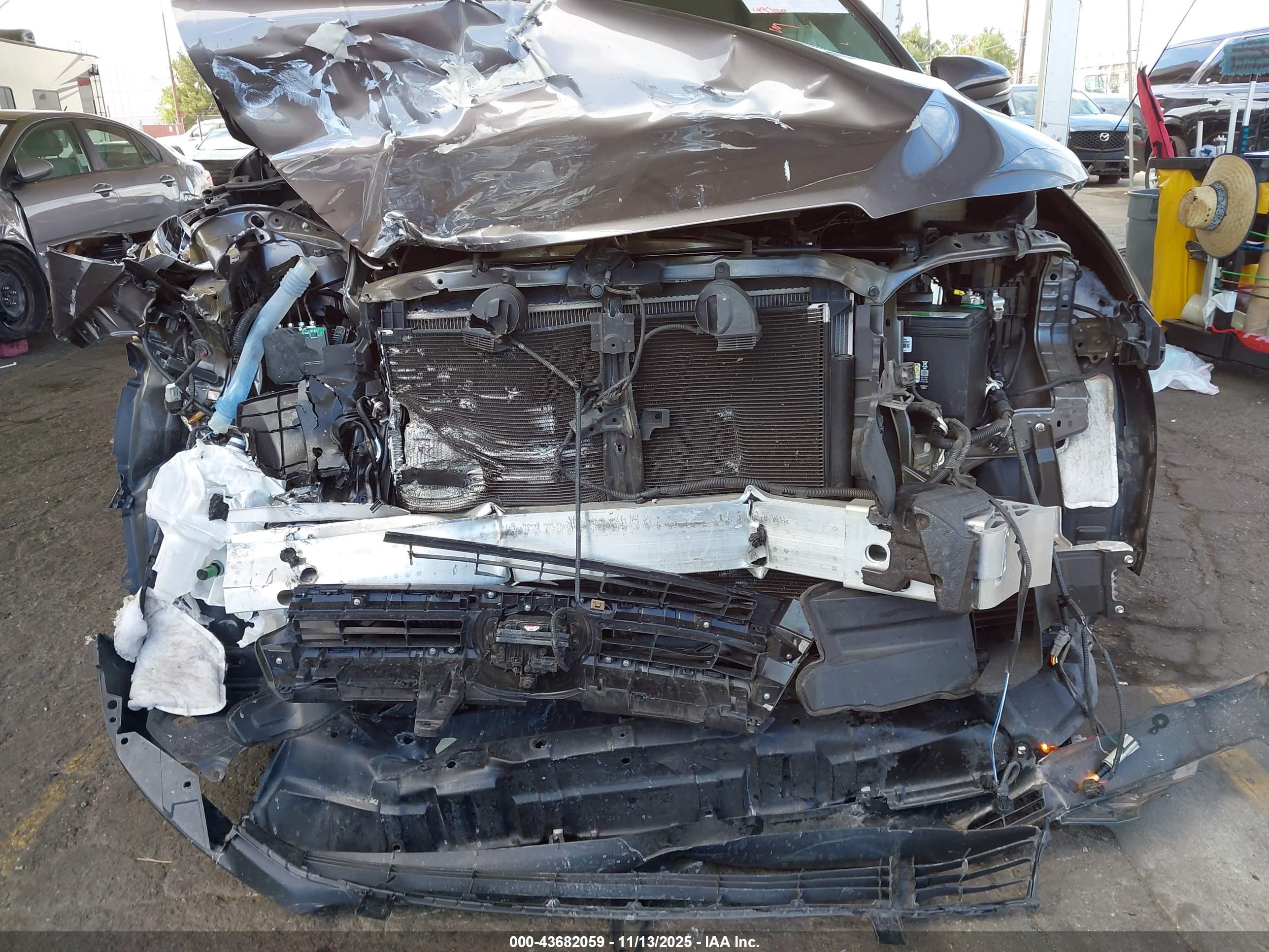 TOYOTA HIGHLANDER image 6