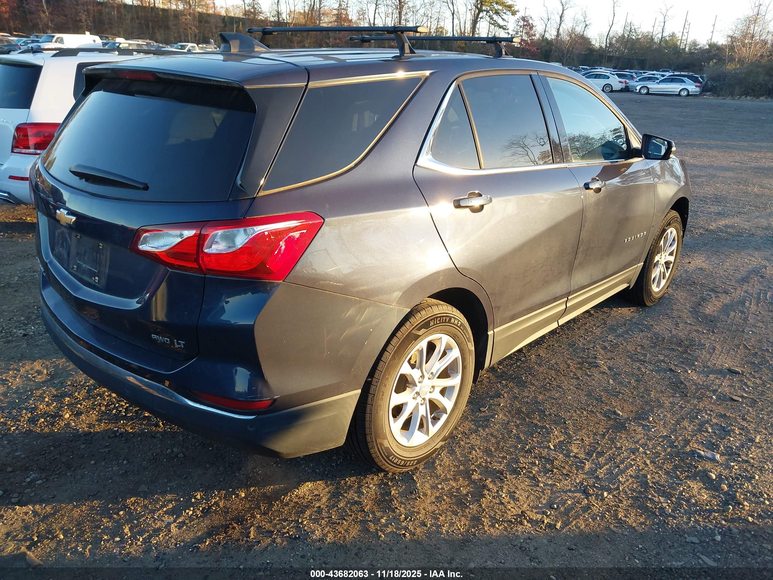 CHEVROLET EQUINOX image 4