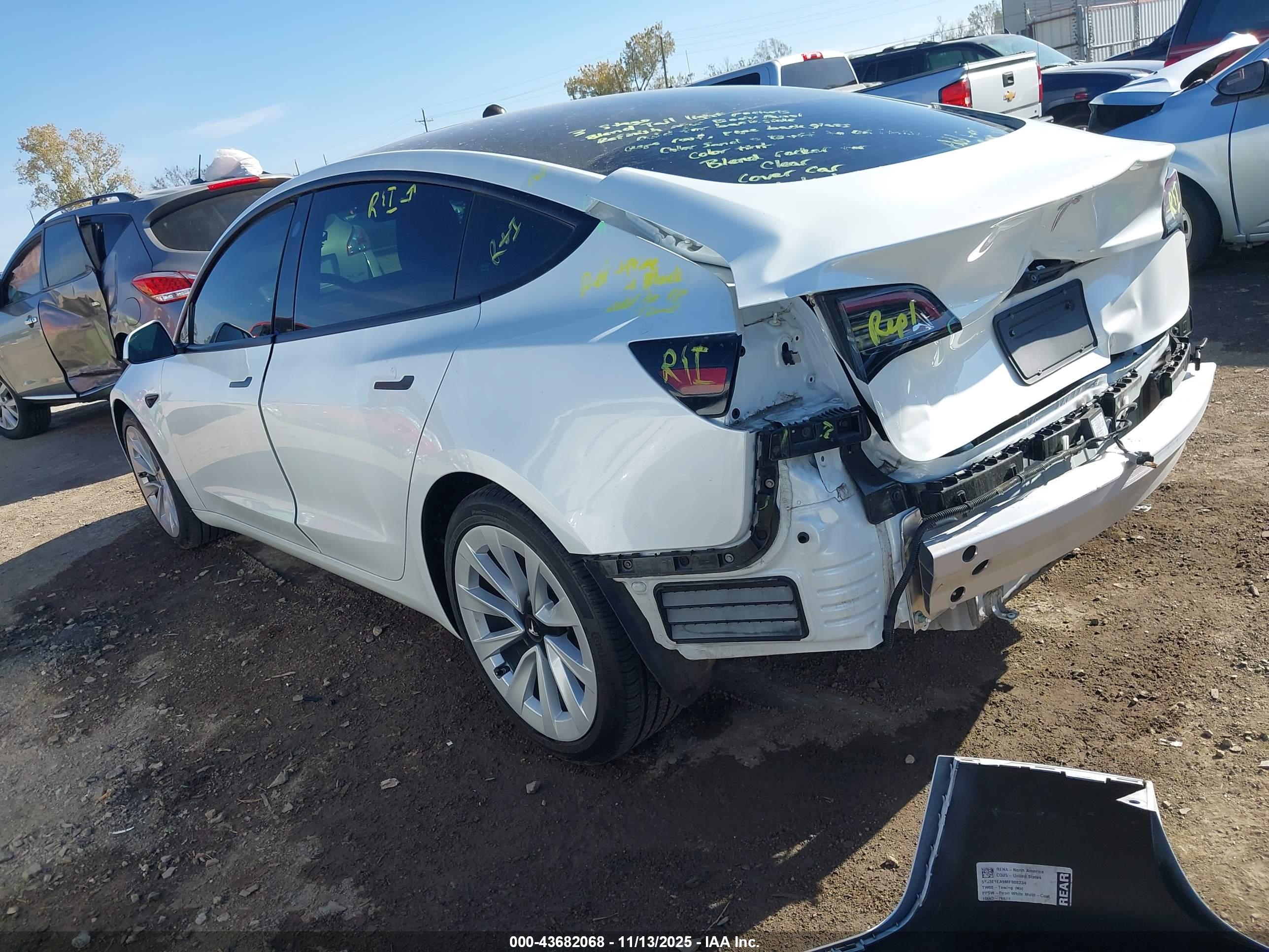 TESLA MODEL image 3