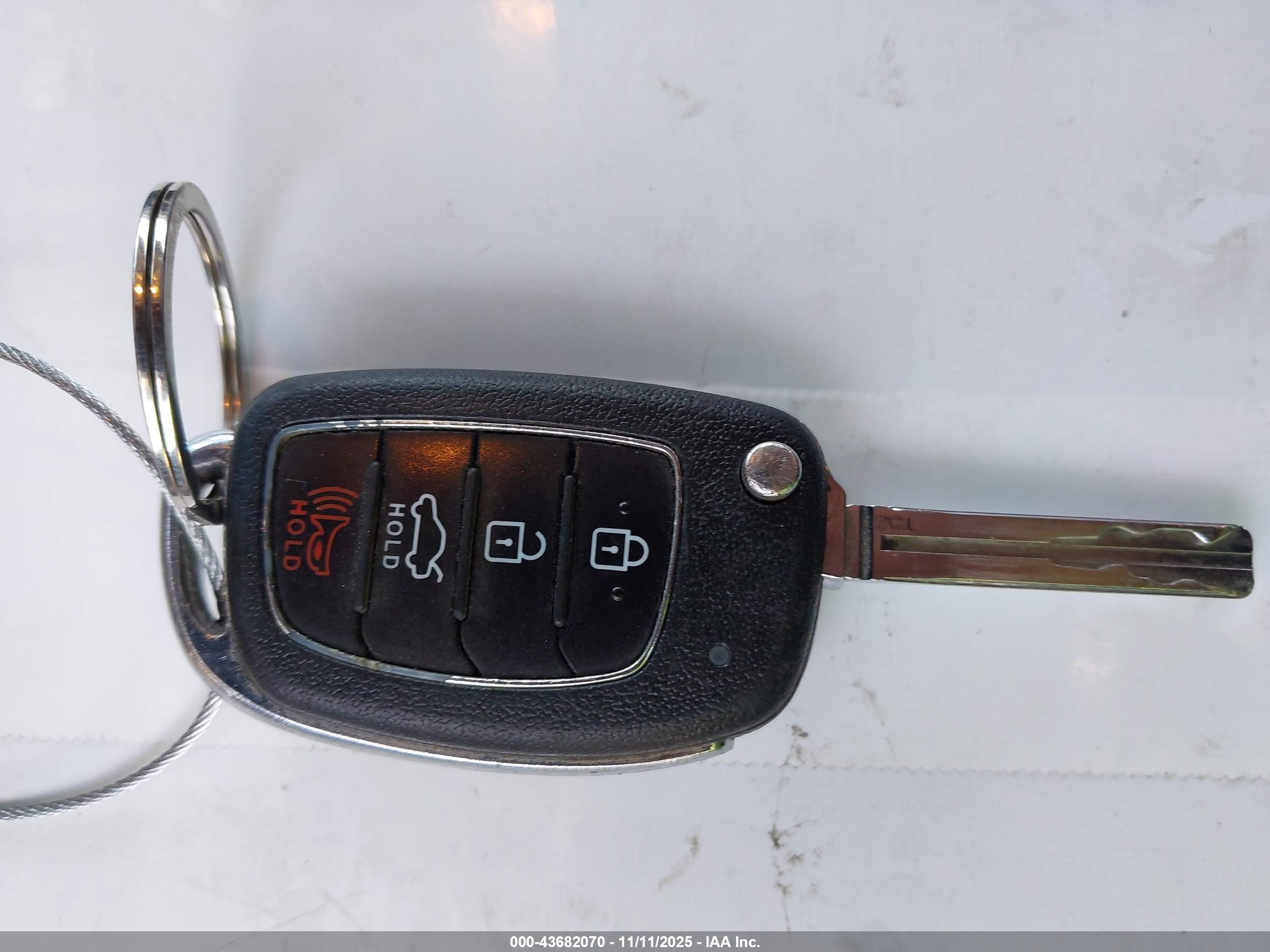 HYUNDAI SONATA image 11