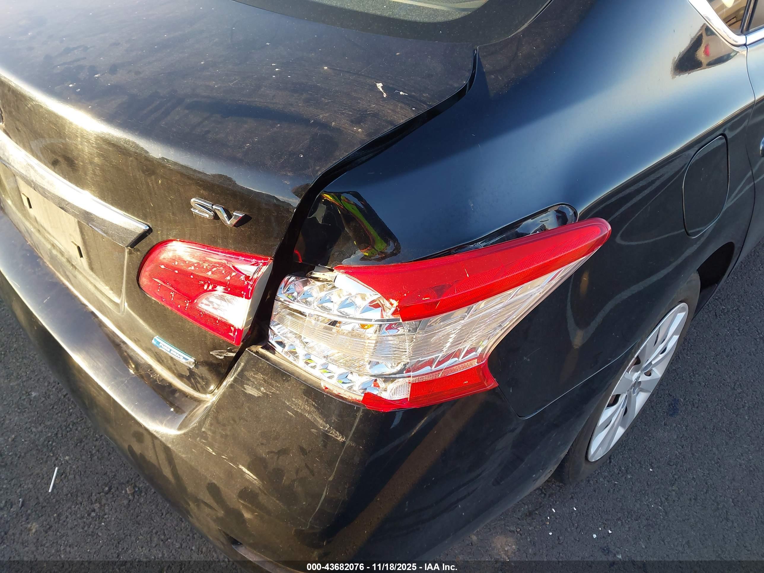 NISSAN SENTRA image 6