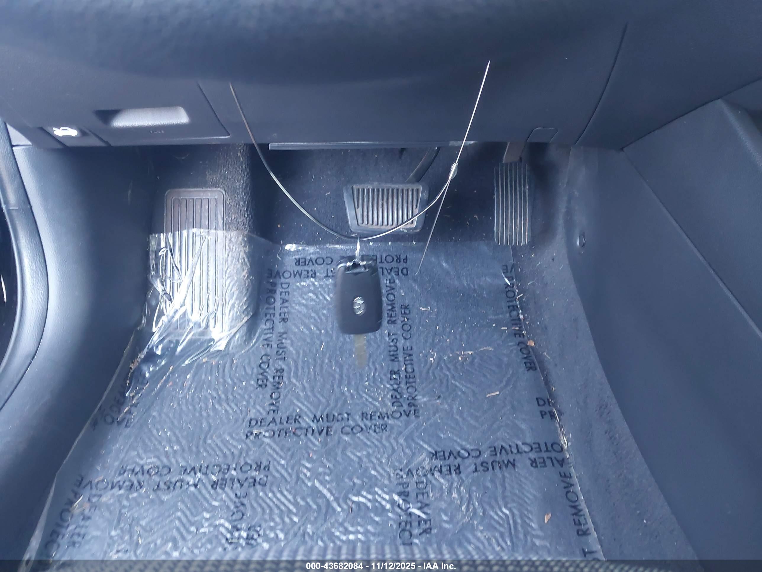 HYUNDAI ACCENT image 11