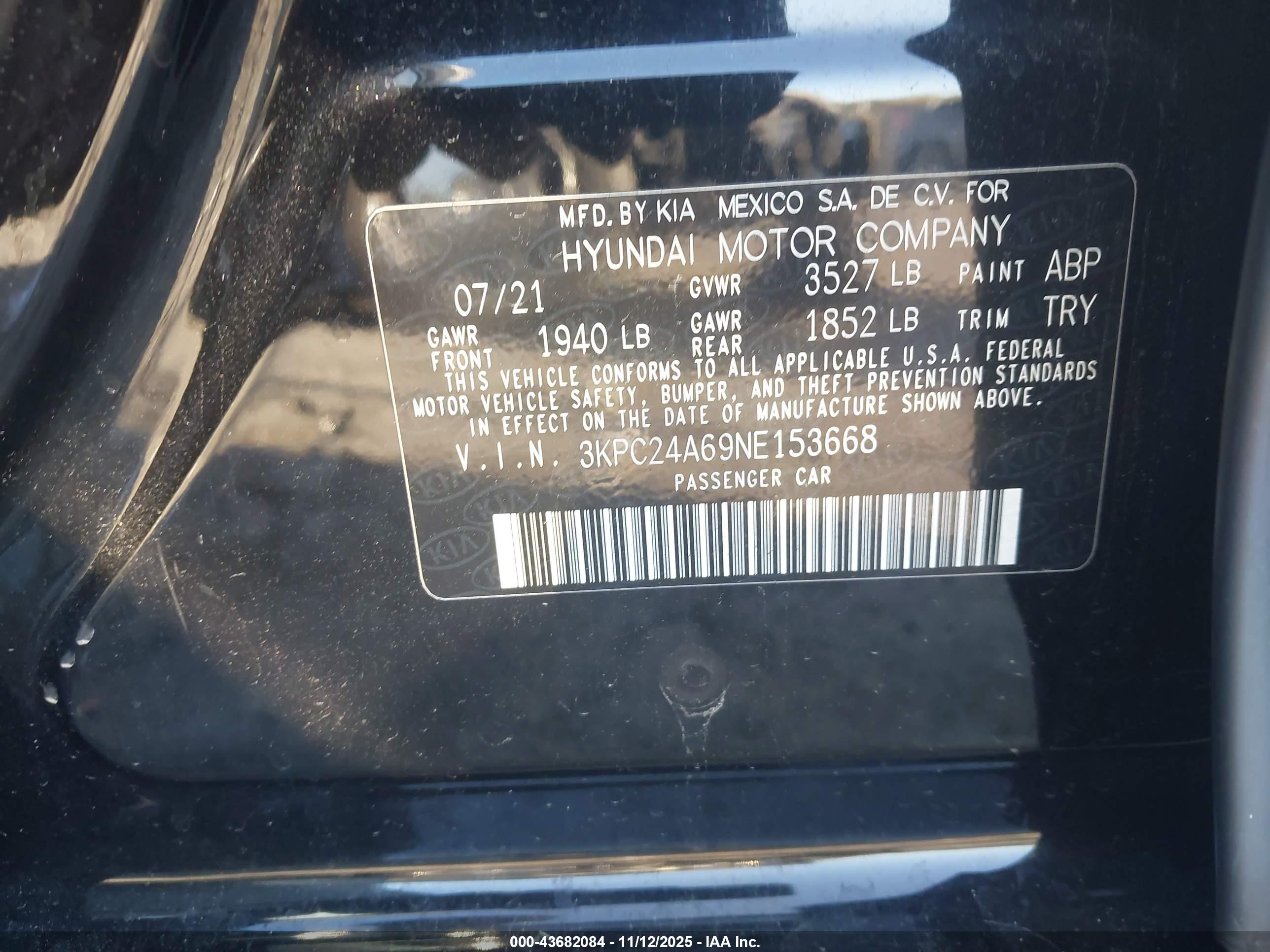 HYUNDAI ACCENT image 9