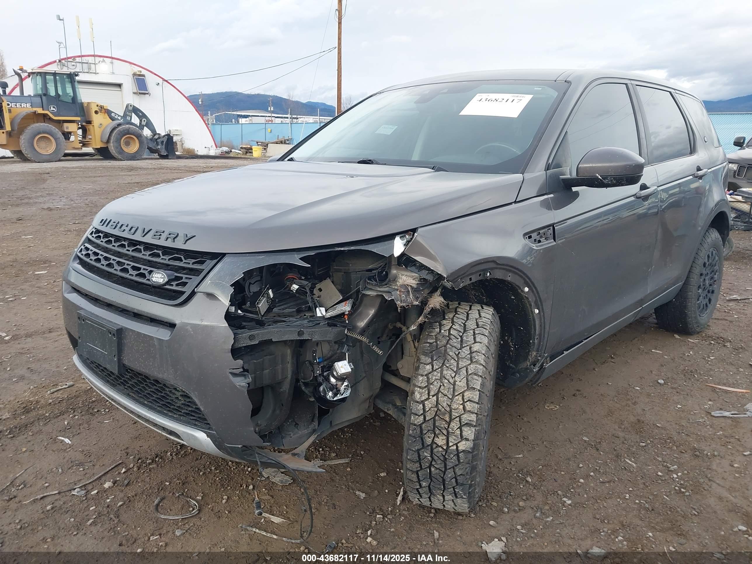 LAND ROVER image 6