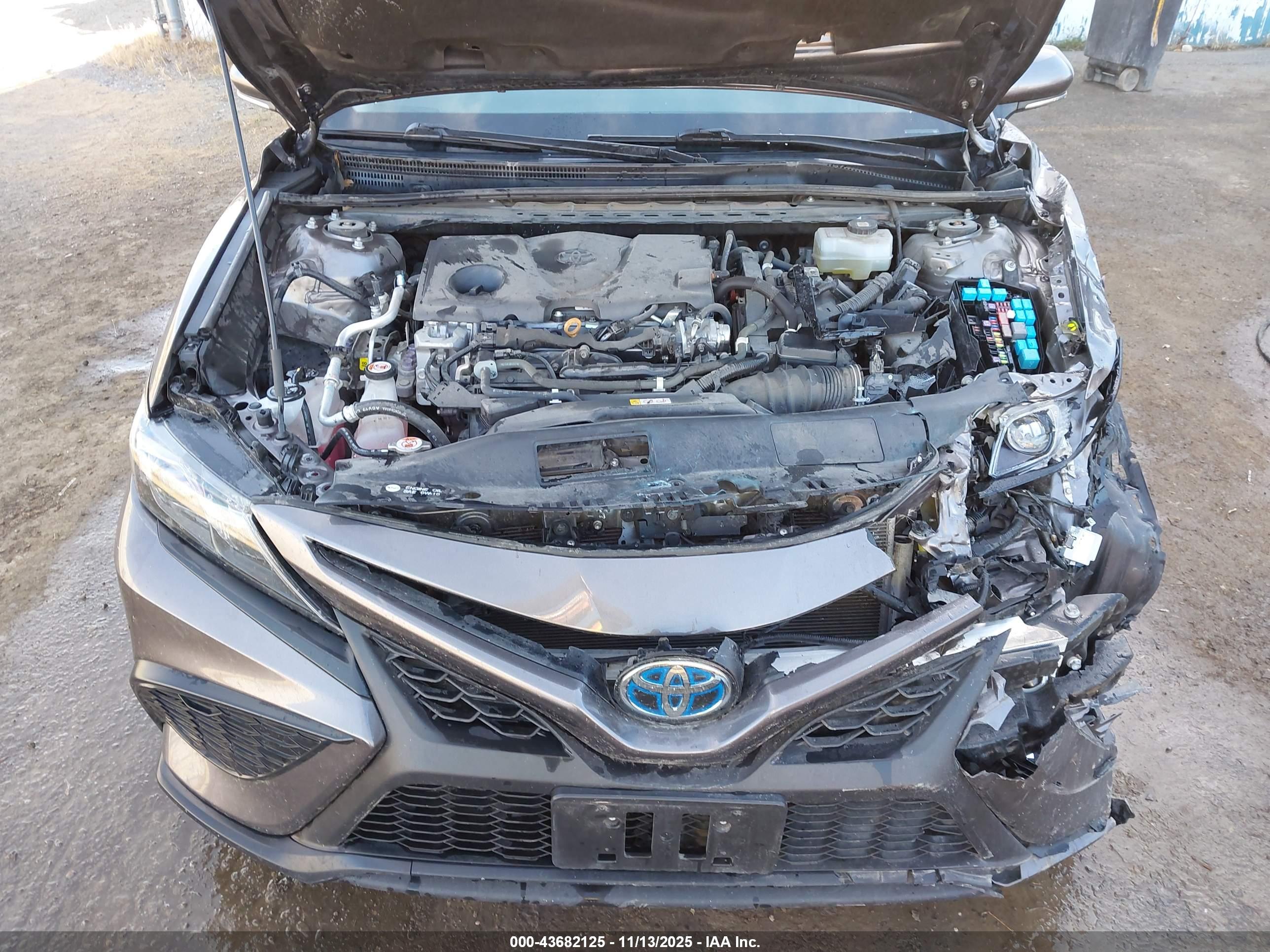 TOYOTA CAMRY image 10