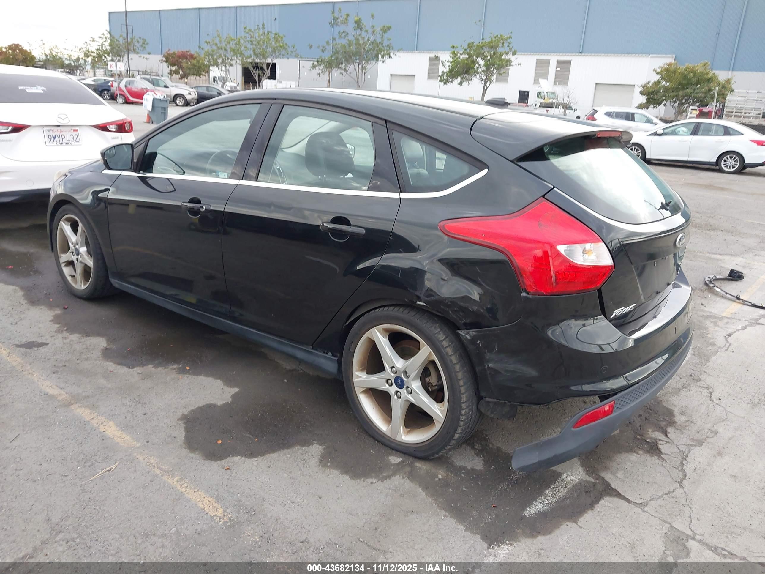 FORD FOCUS image 3
