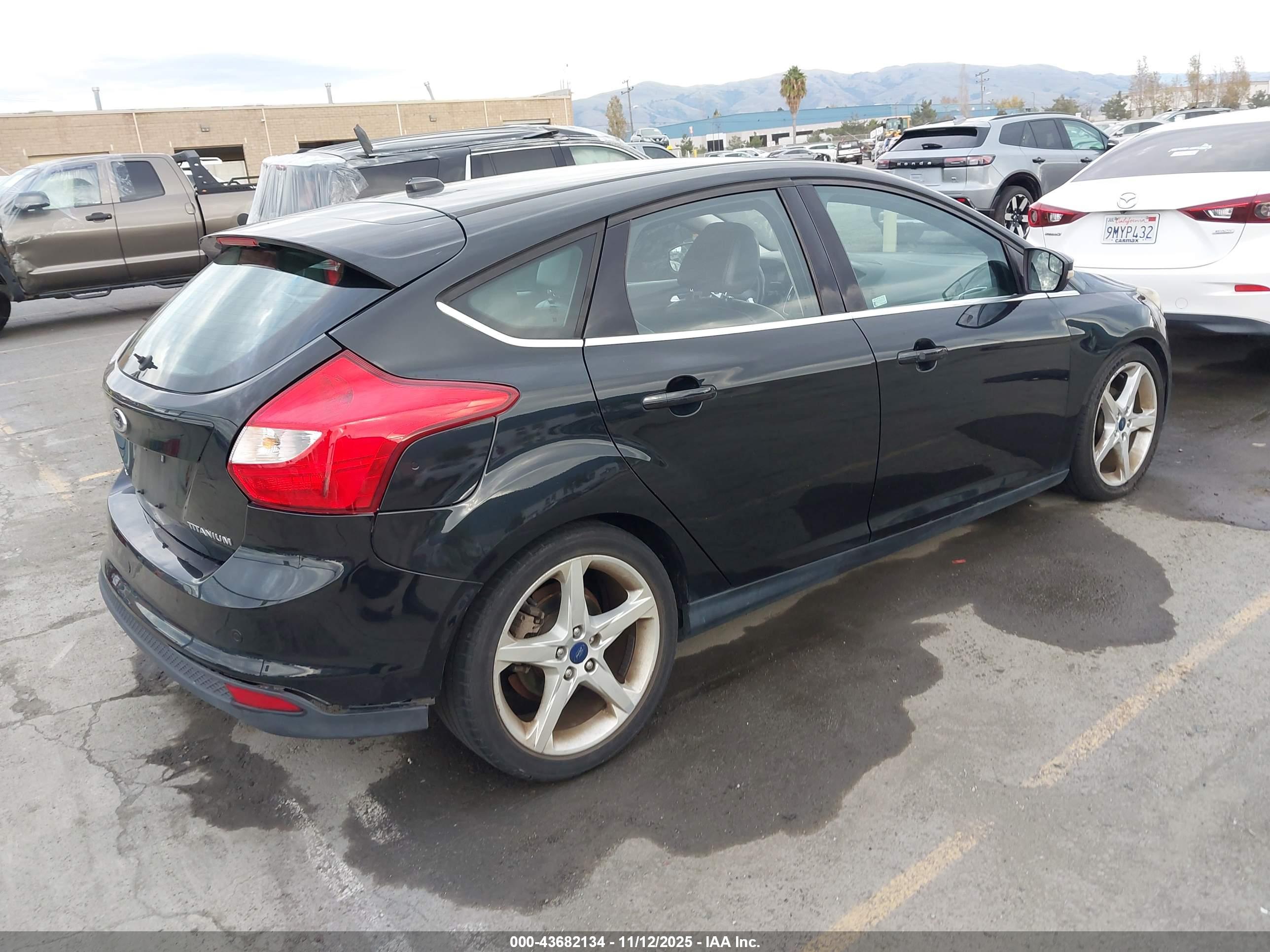 FORD FOCUS image 4
