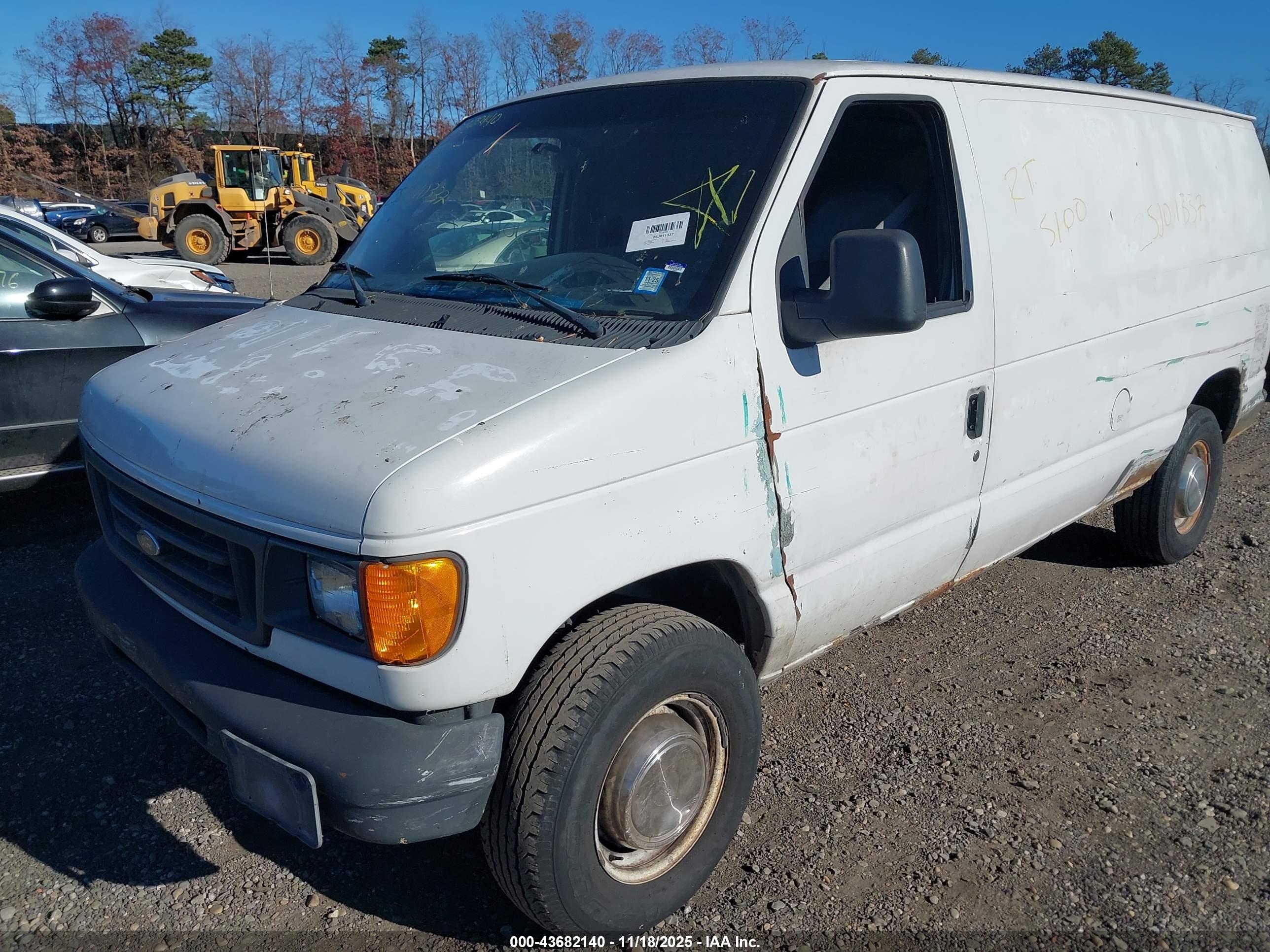 FORD E-250 image 6