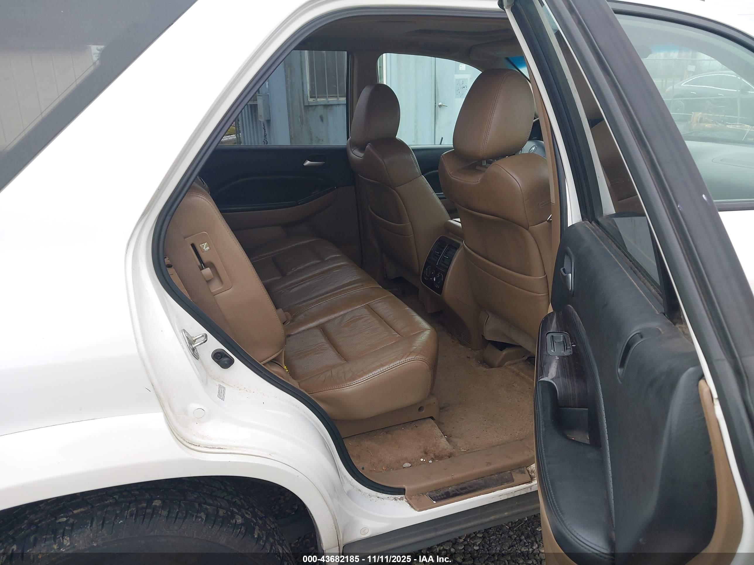 ACURA MDX image 8
