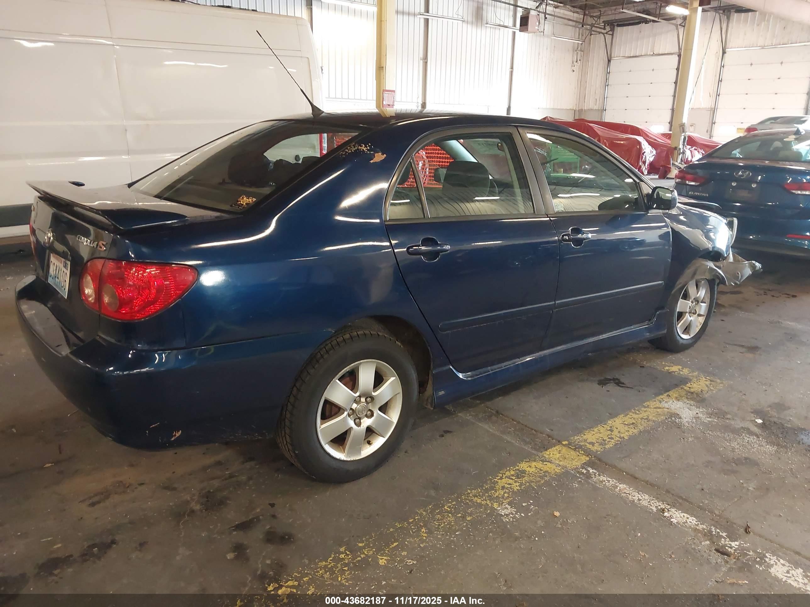 TOYOTA COROLLA image 4
