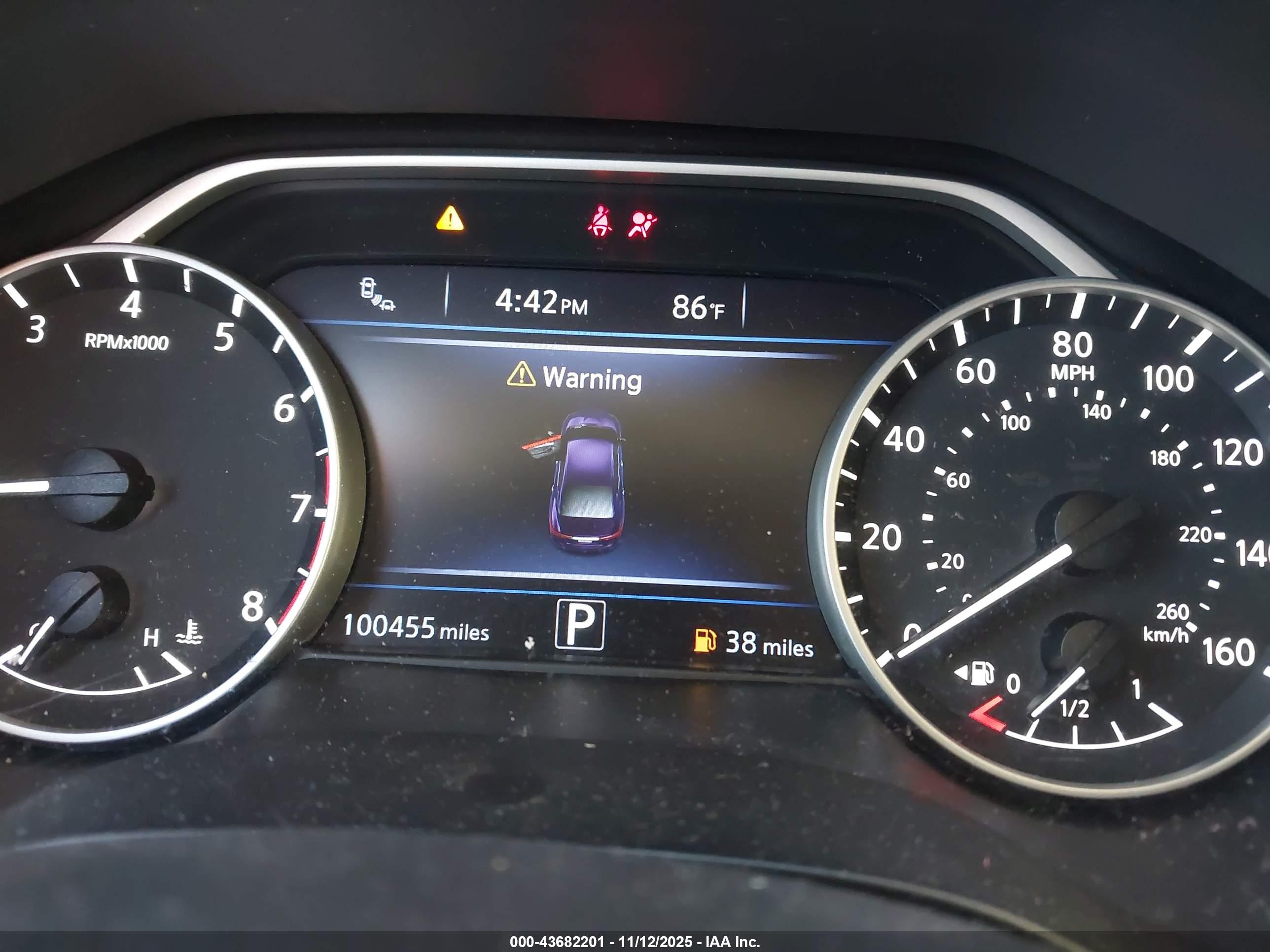 NISSAN MAXIMA image 7