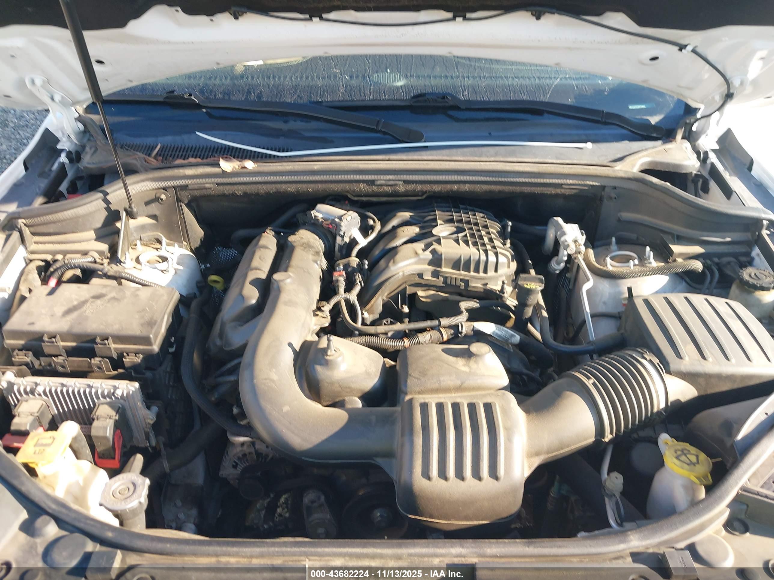 JEEP GRAND image 10