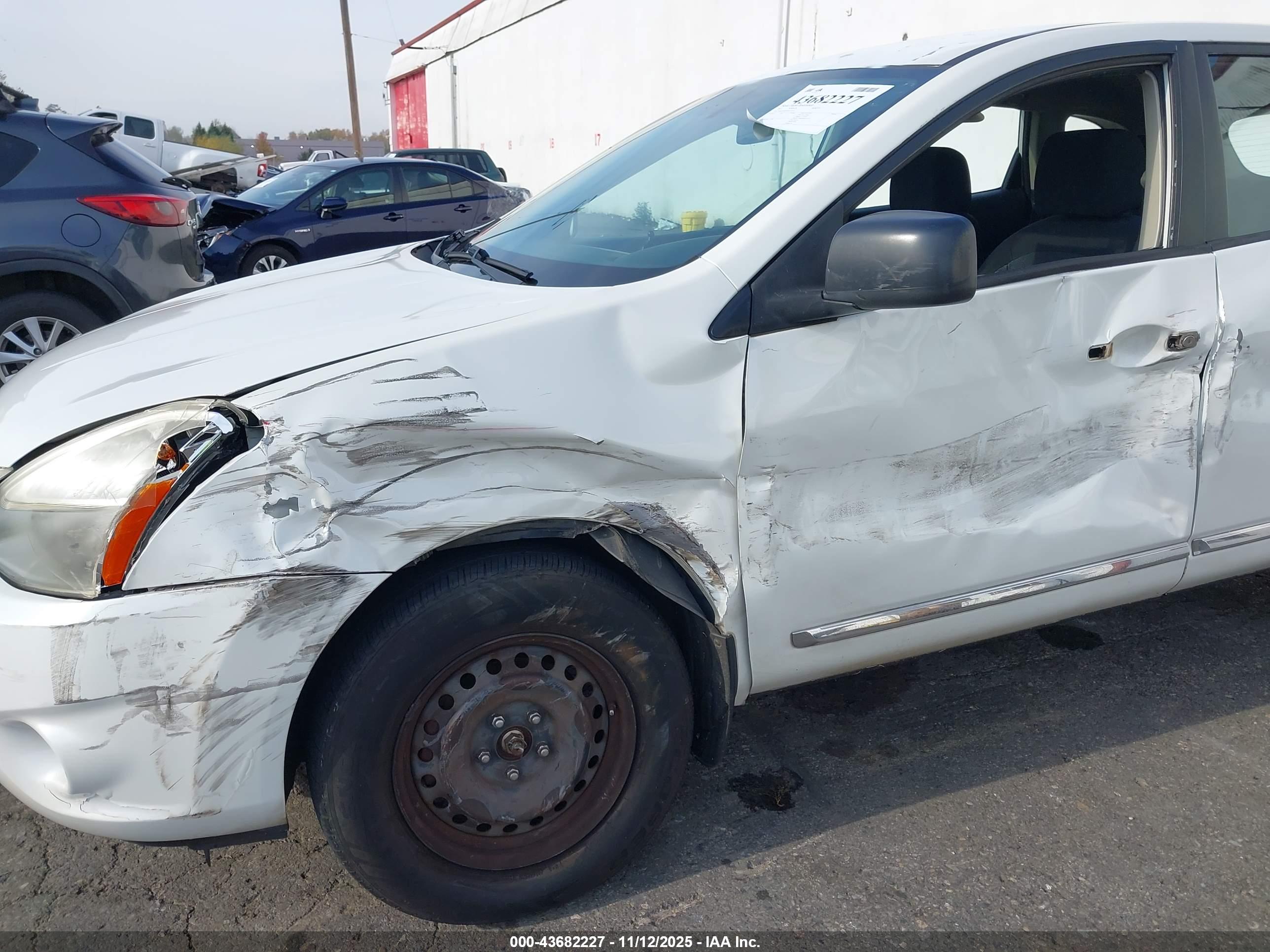 NISSAN ROGUE image 6