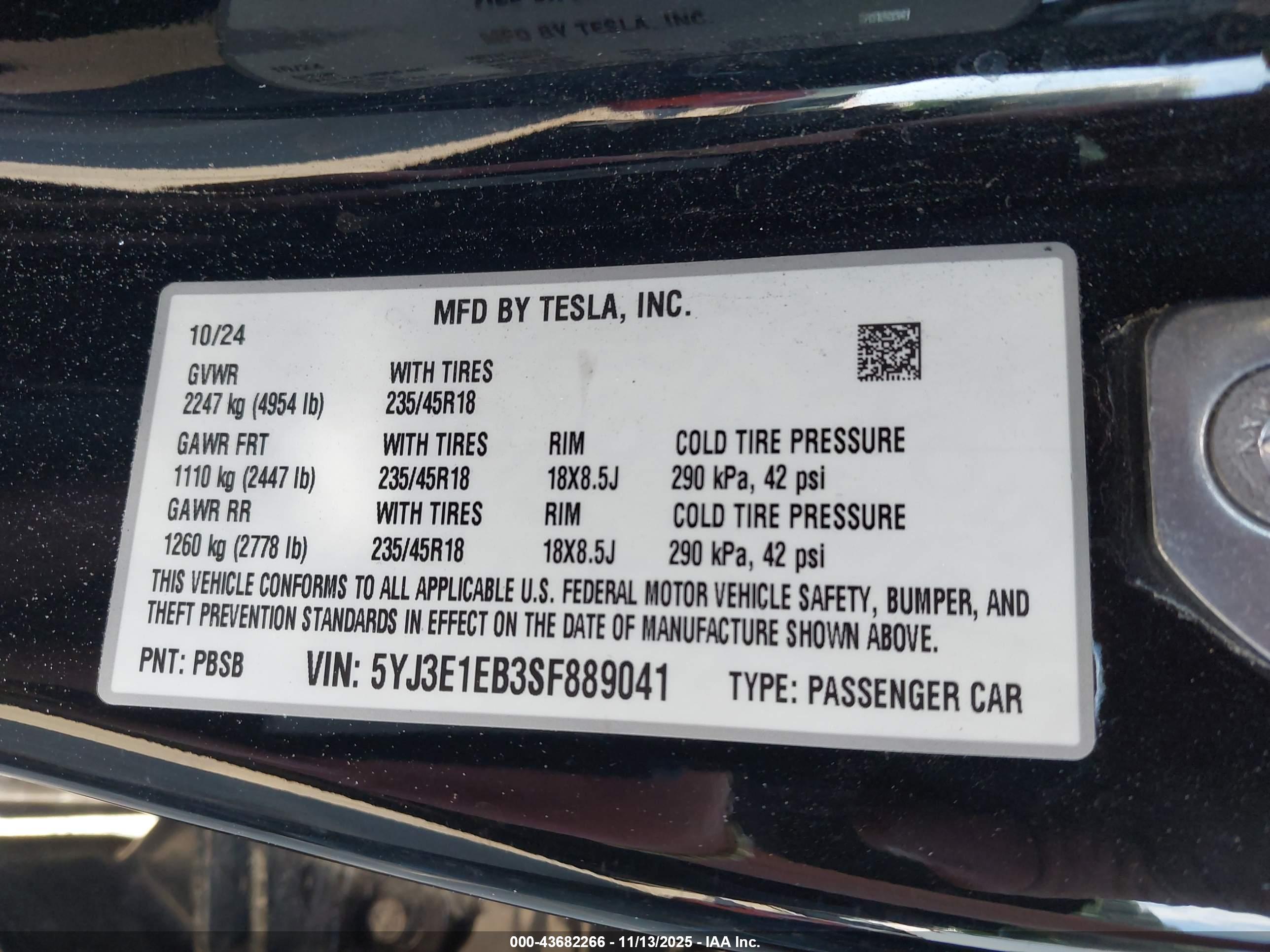 TESLA MODEL image 9