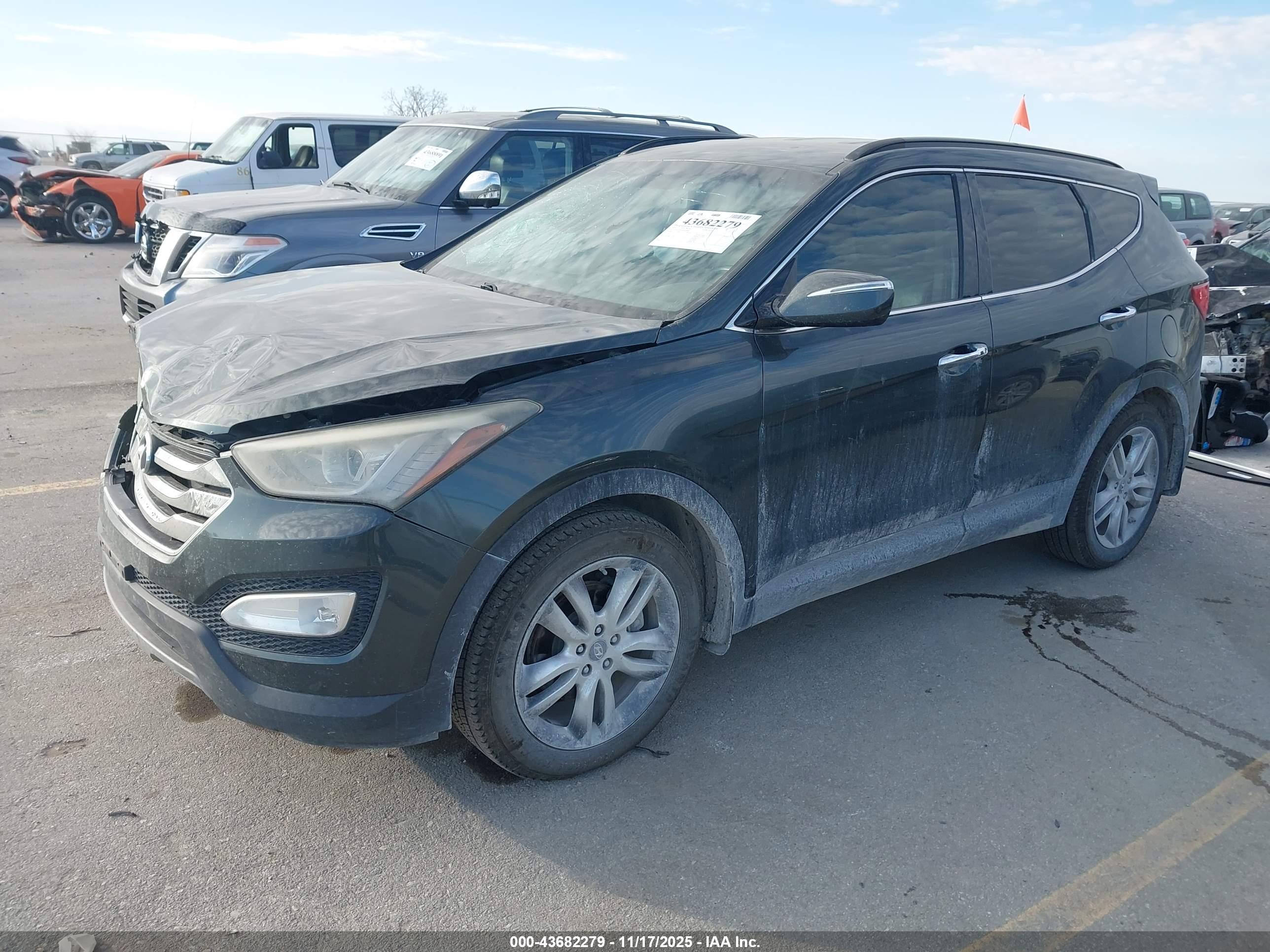 HYUNDAI SANTA image 2