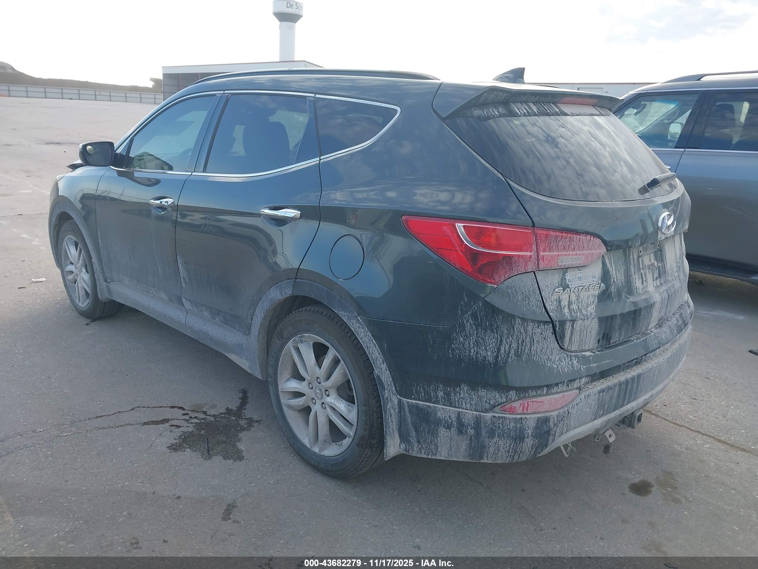 HYUNDAI SANTA image 3