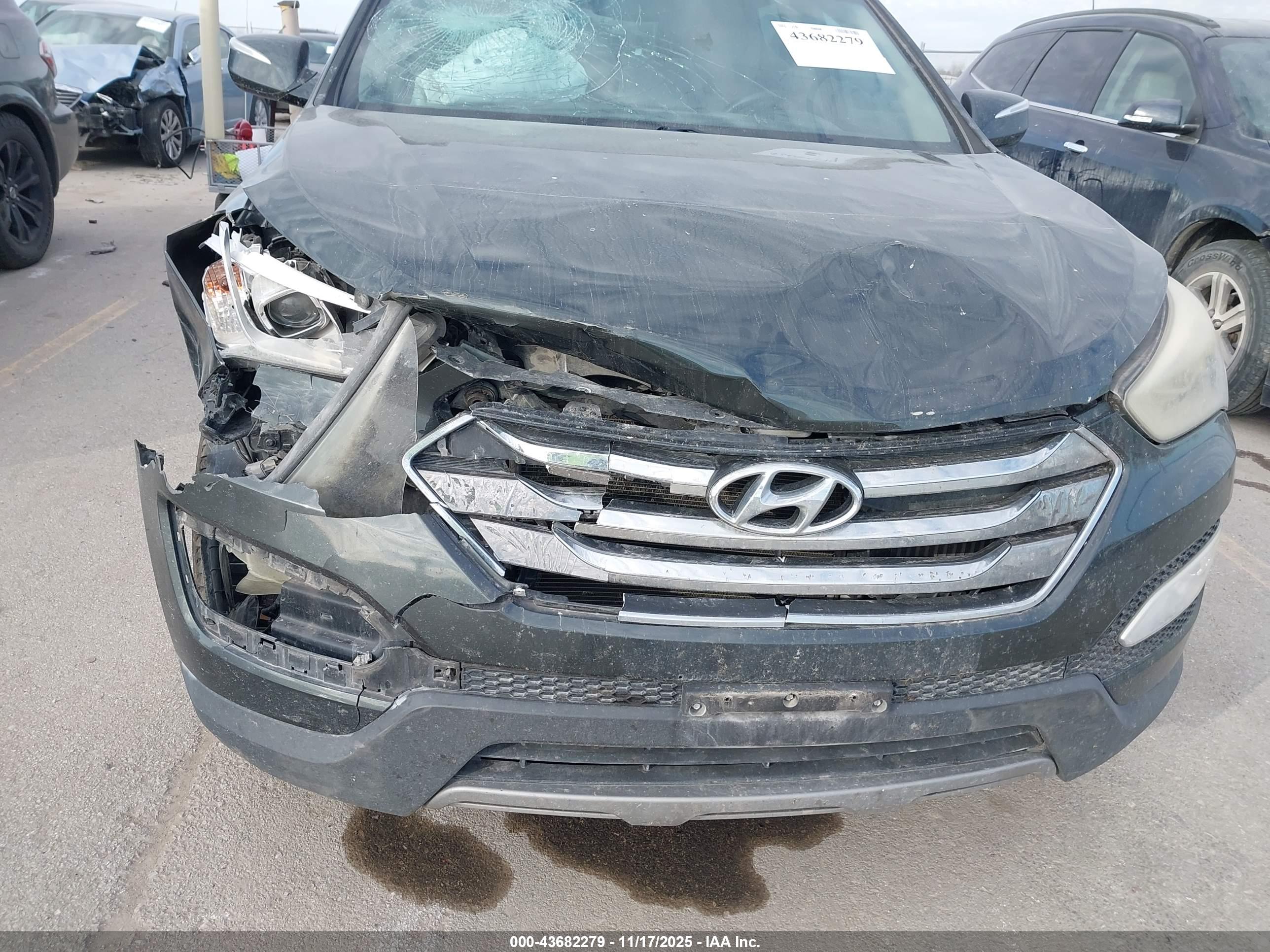 HYUNDAI SANTA image 6