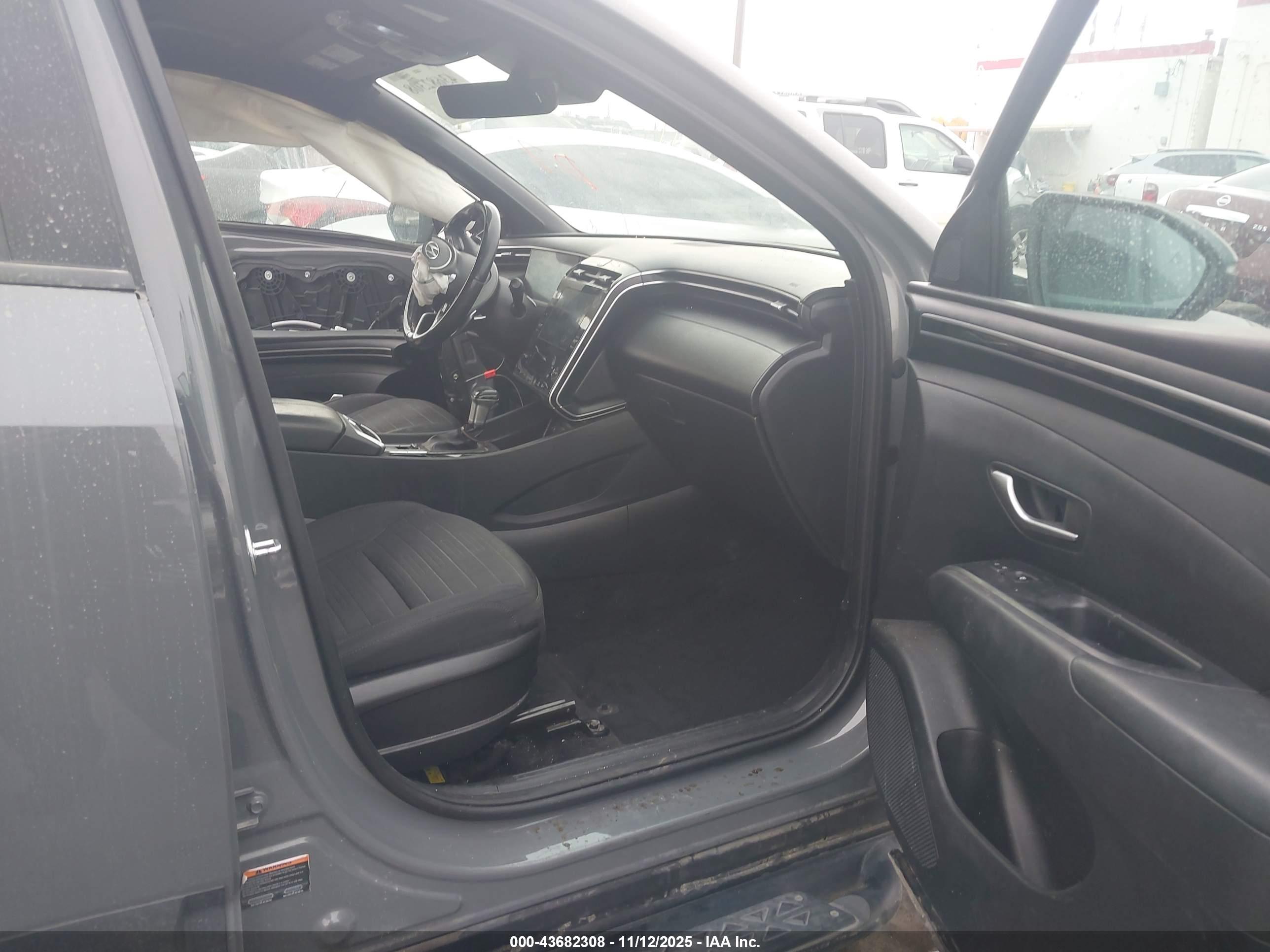 HYUNDAI SANTA image 5