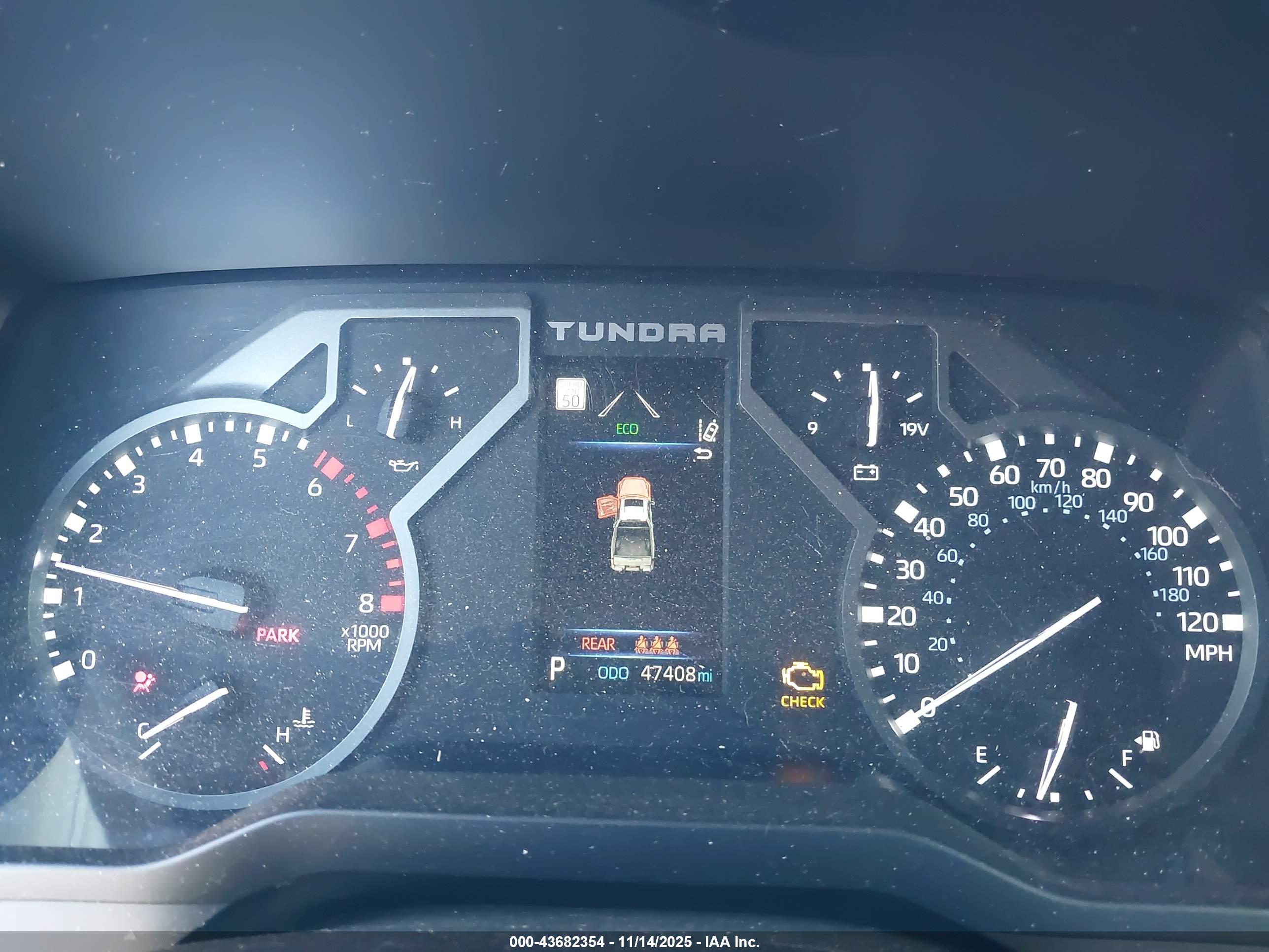 TOYOTA TUNDRA image 7