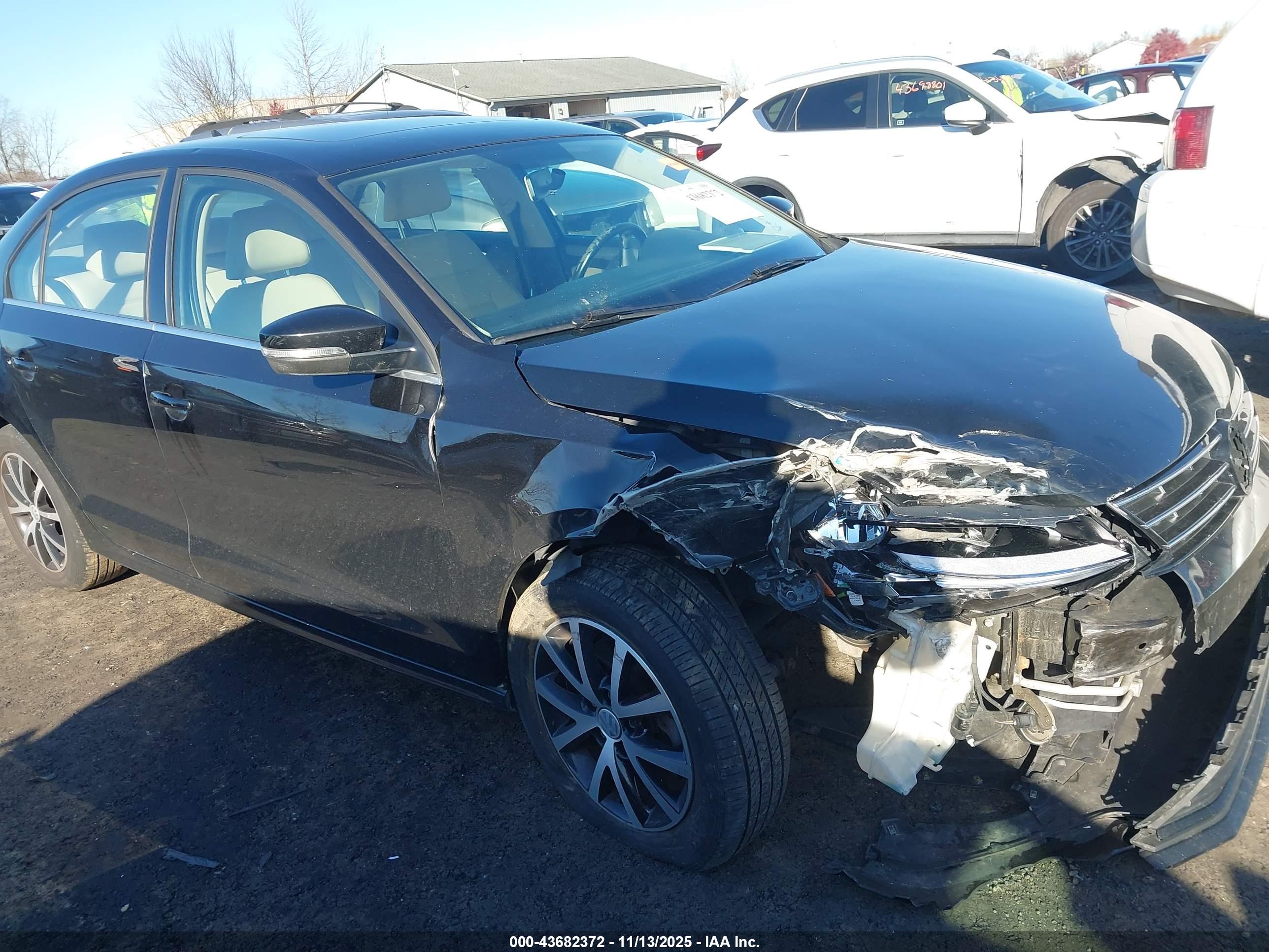 VOLKSWAGEN JETTA image 6