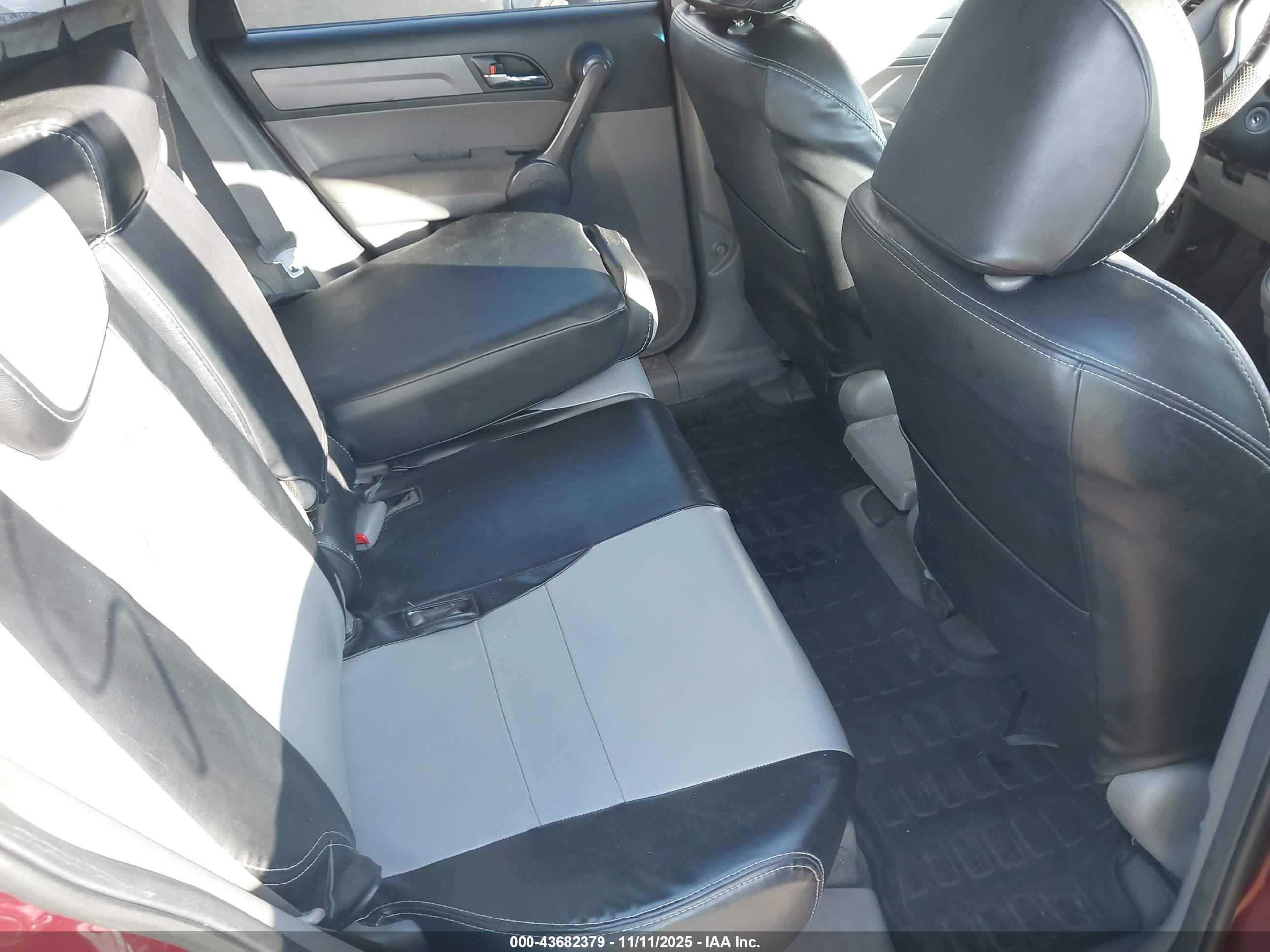 HONDA CR-V image 8