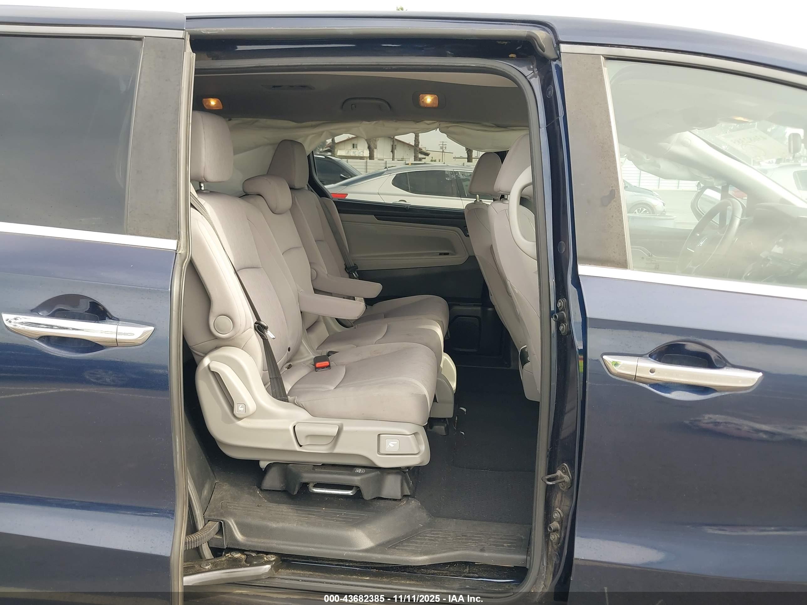 HONDA ODYSSEY image 8