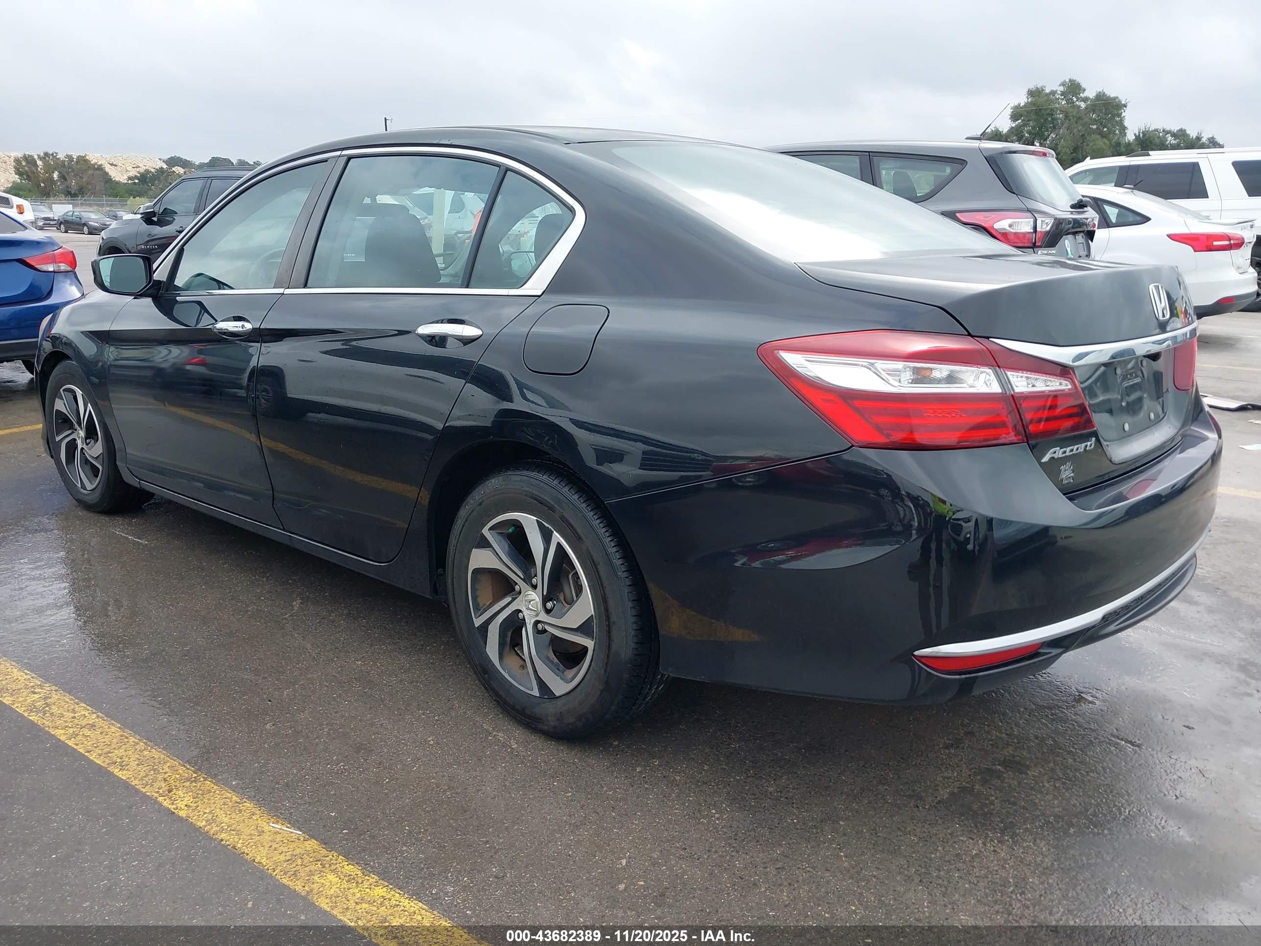 HONDA ACCORD image 3