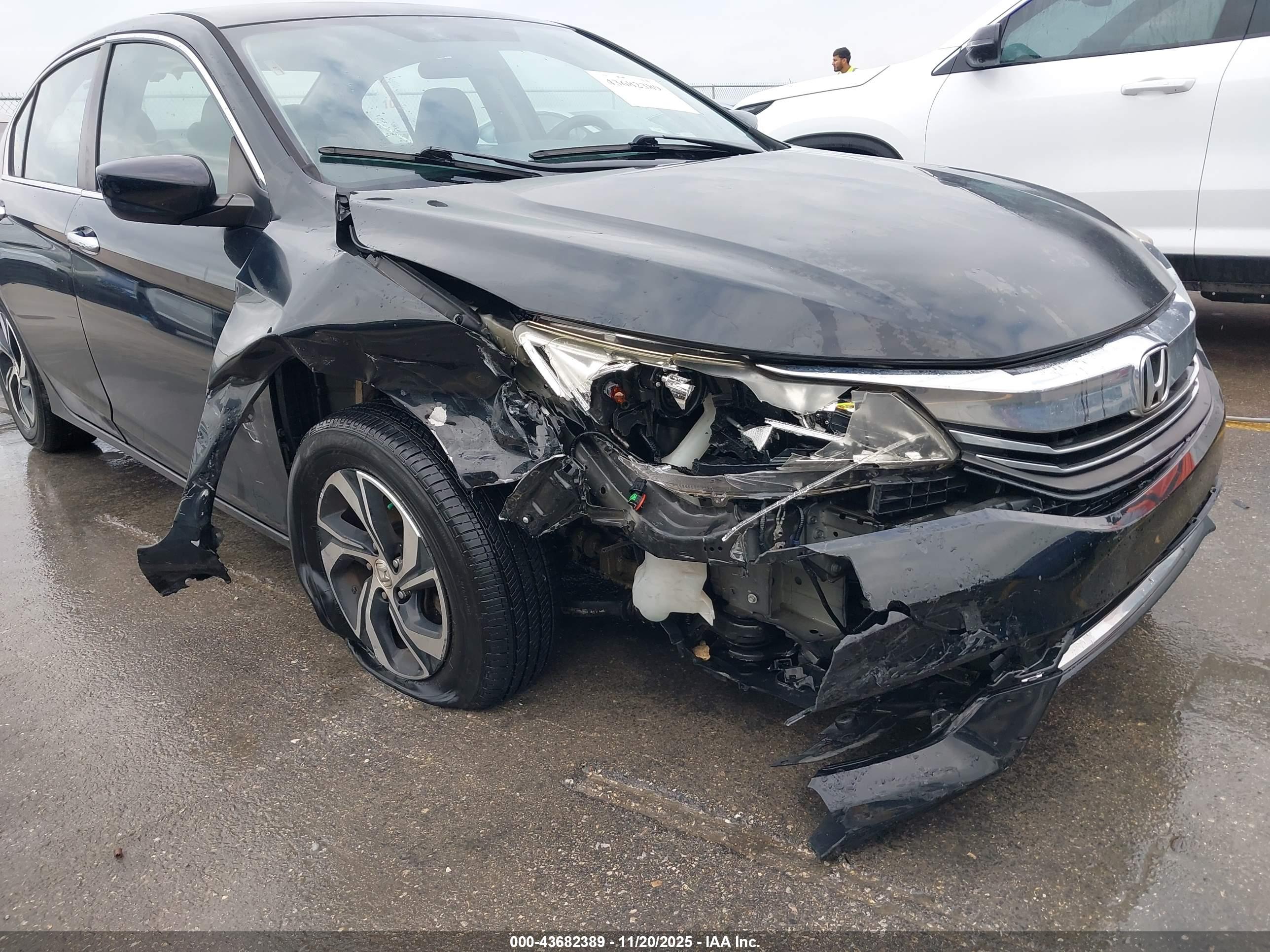 HONDA ACCORD image 6
