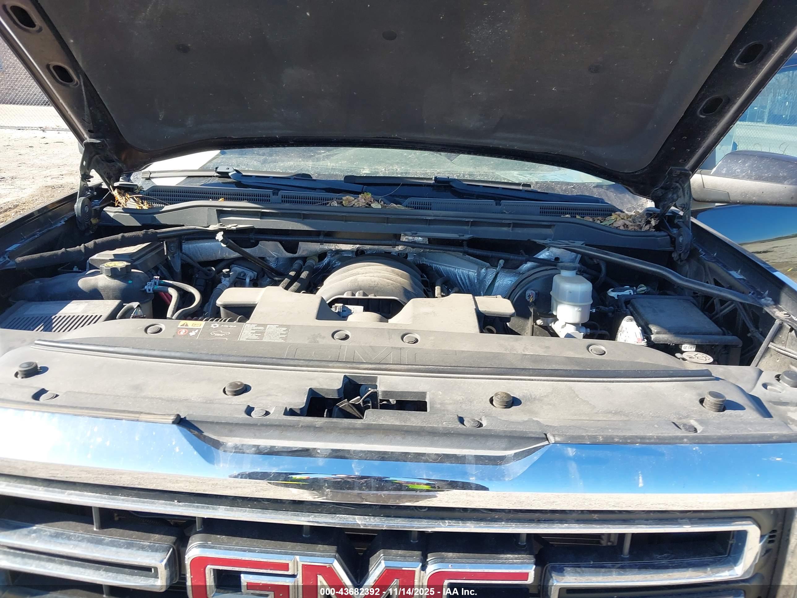 GMC SIERRA image 10